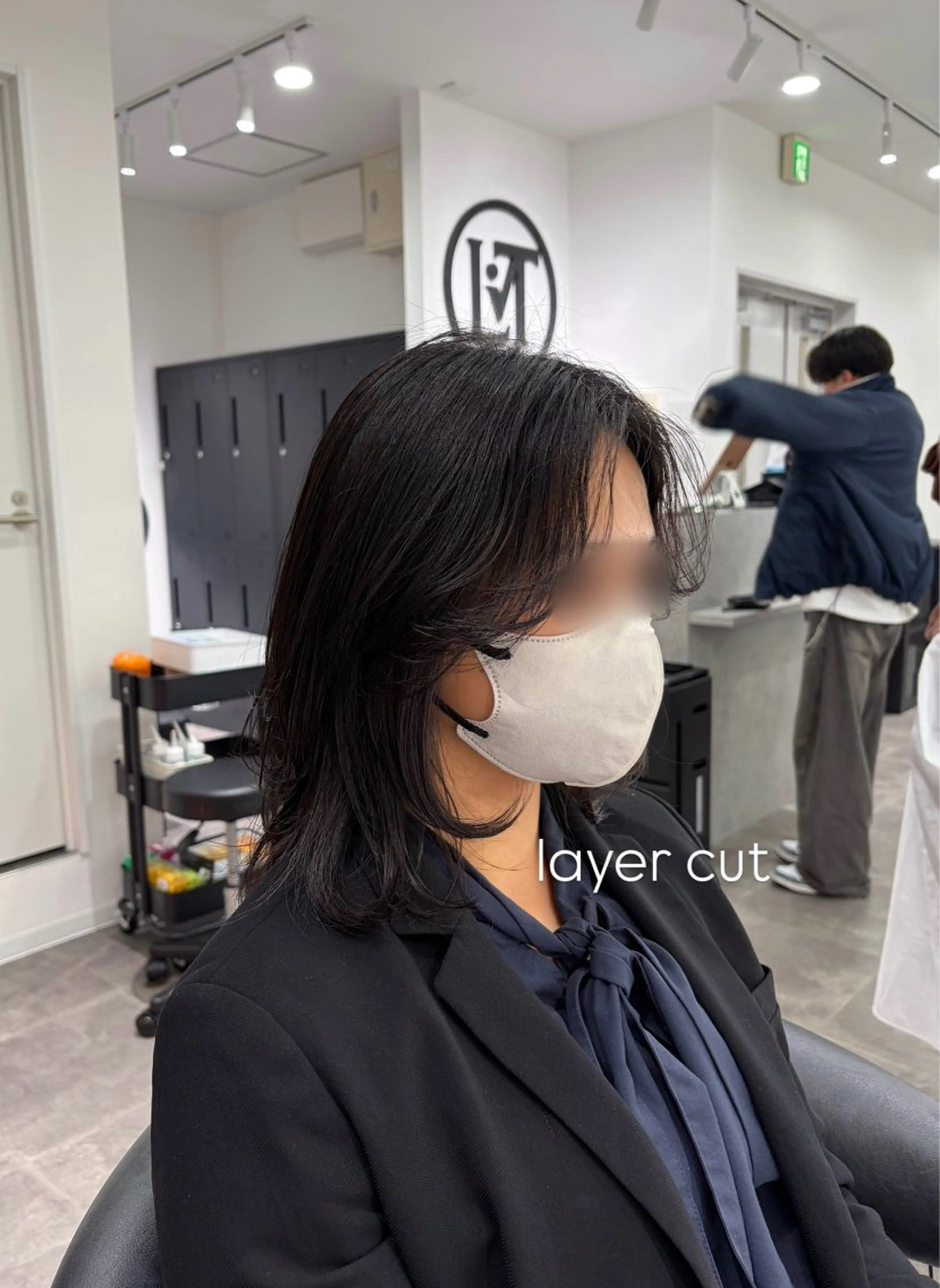 ミディアム カット limitみづき🌙 レイヤーカットのヘアスタイル