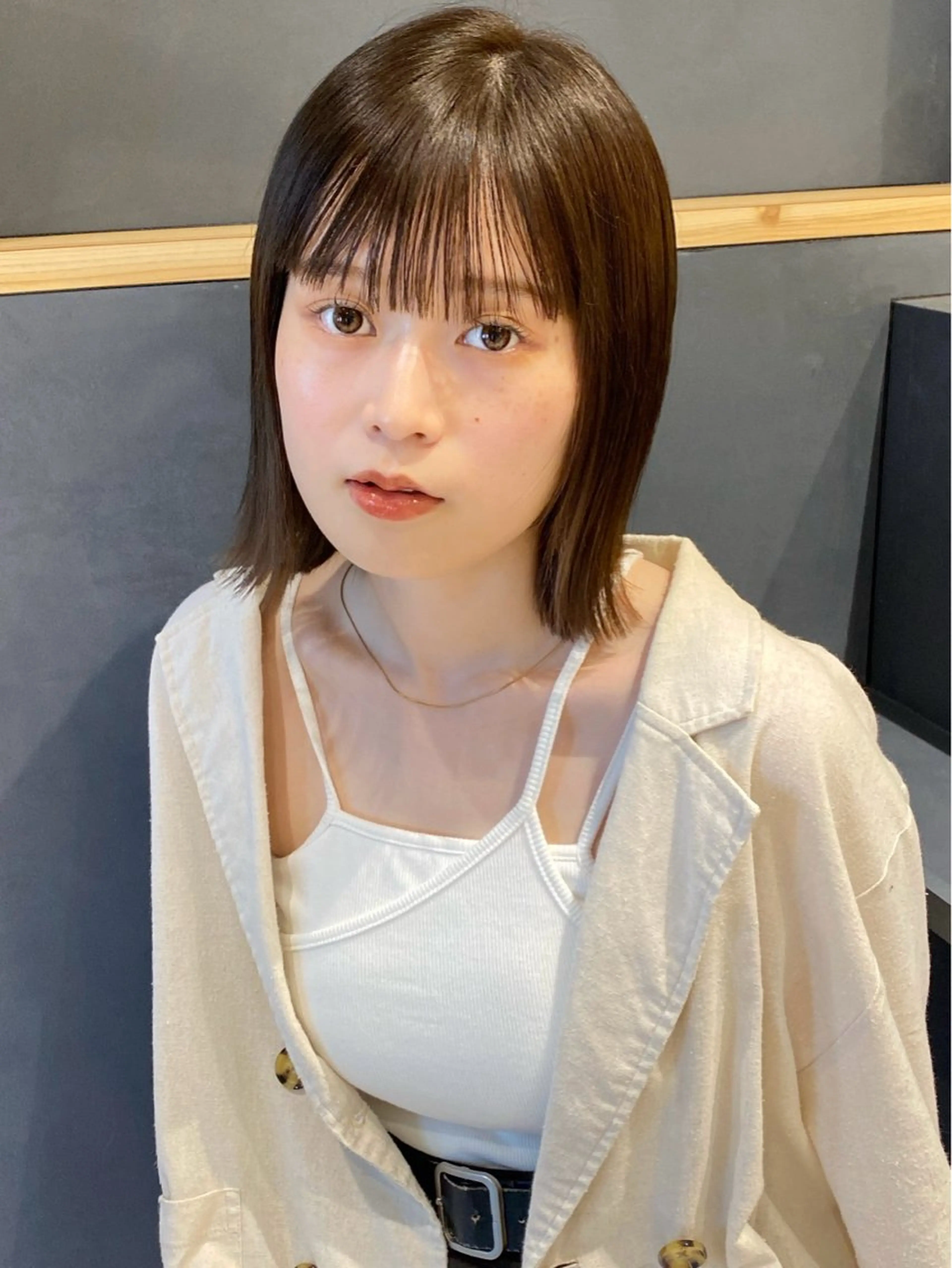 ミディアム カラー 切りっぱなしボブ ベージュカラー グレージュ オリーブベージュ オリーブグレージュ カット ヘアカラー トリートメント saki🌼ボブ× 透明感カラー🌼のヘアスタイル