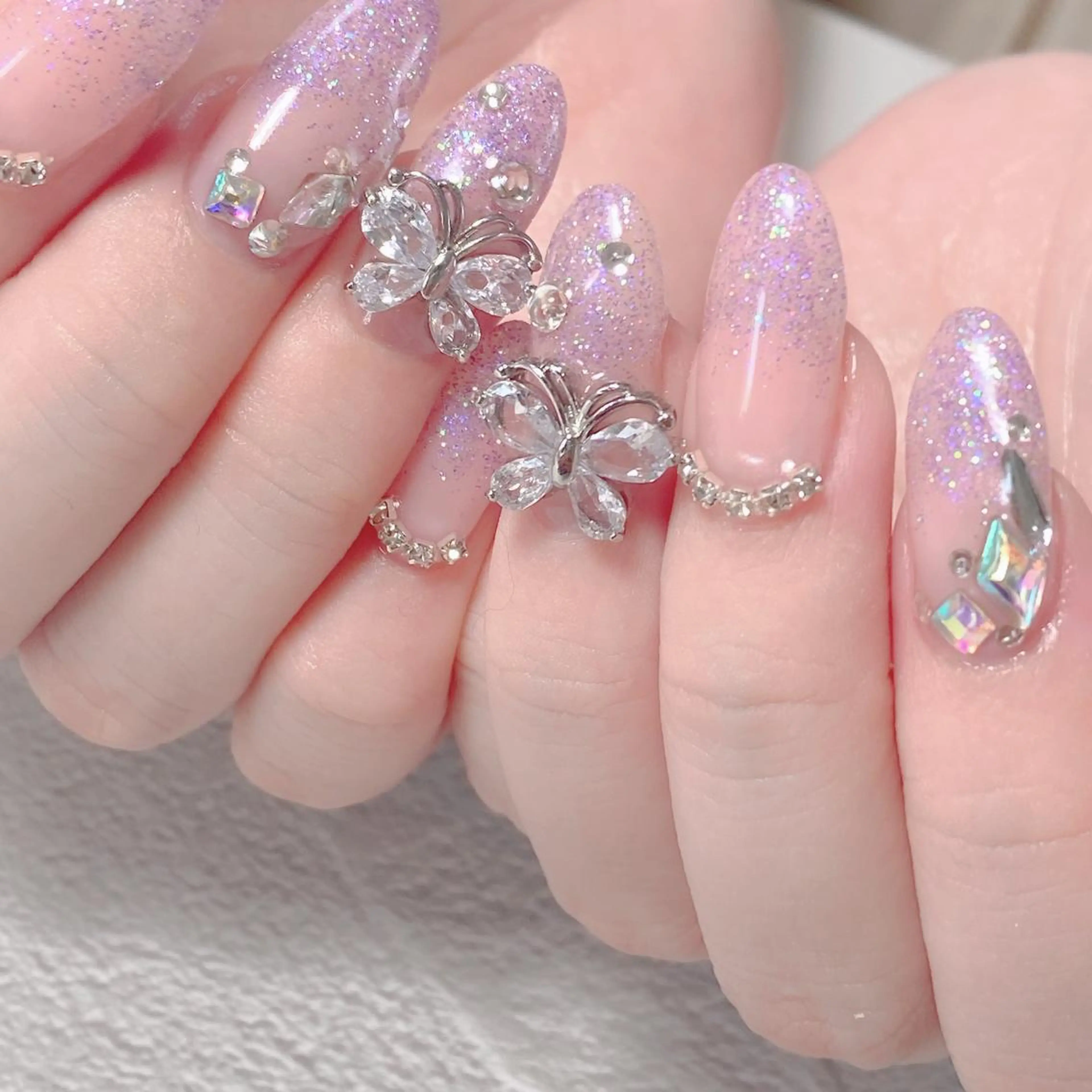 ネイル ワンホンネイル 大人キレイ 𝑁𝑖𝑥𝑖𝑠のネイルデザイン