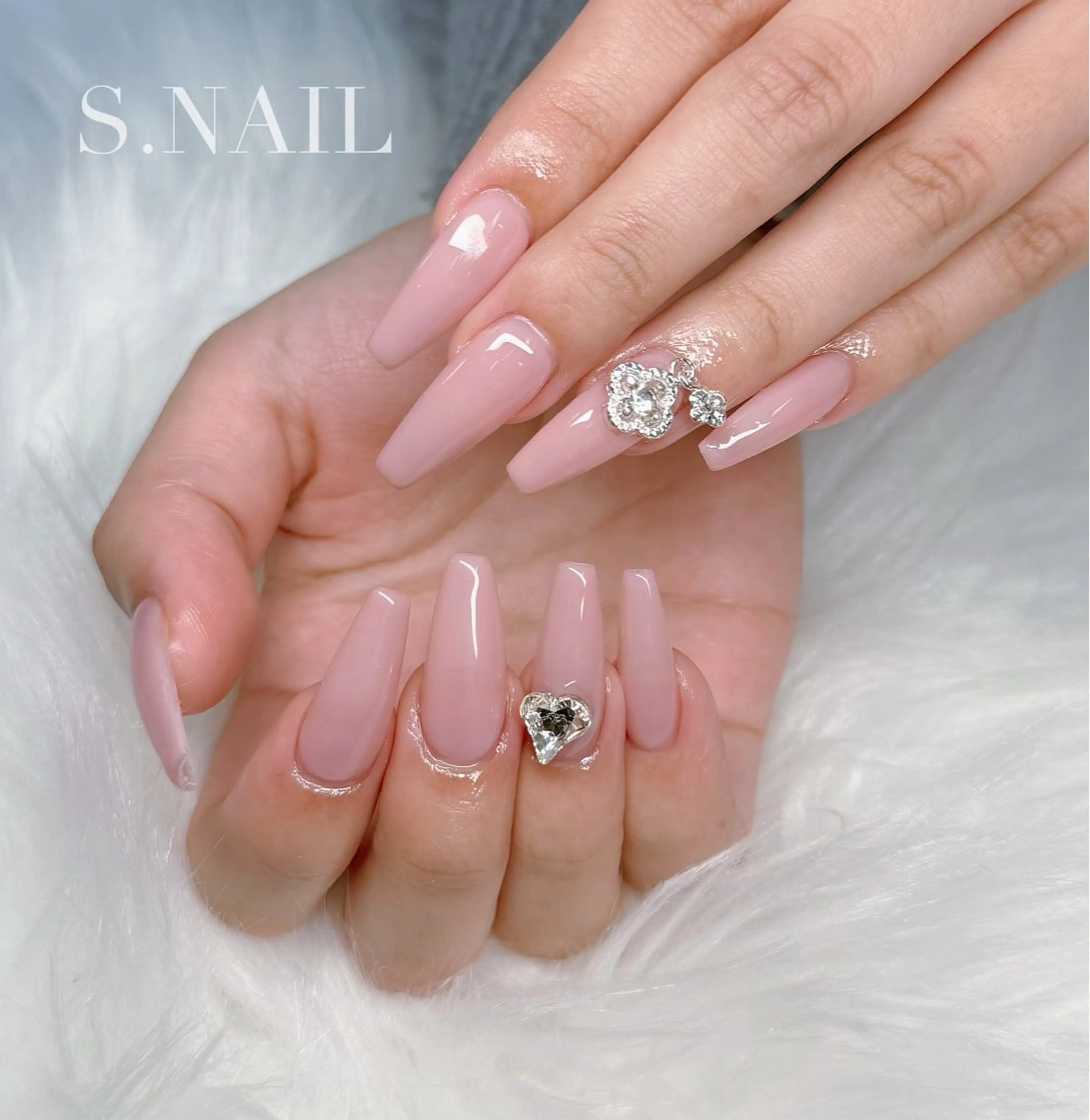 ネイル ワンカラーネイル ハンドネイル S♡NAIL所属・S.NAIL Suuのネイルデザイン