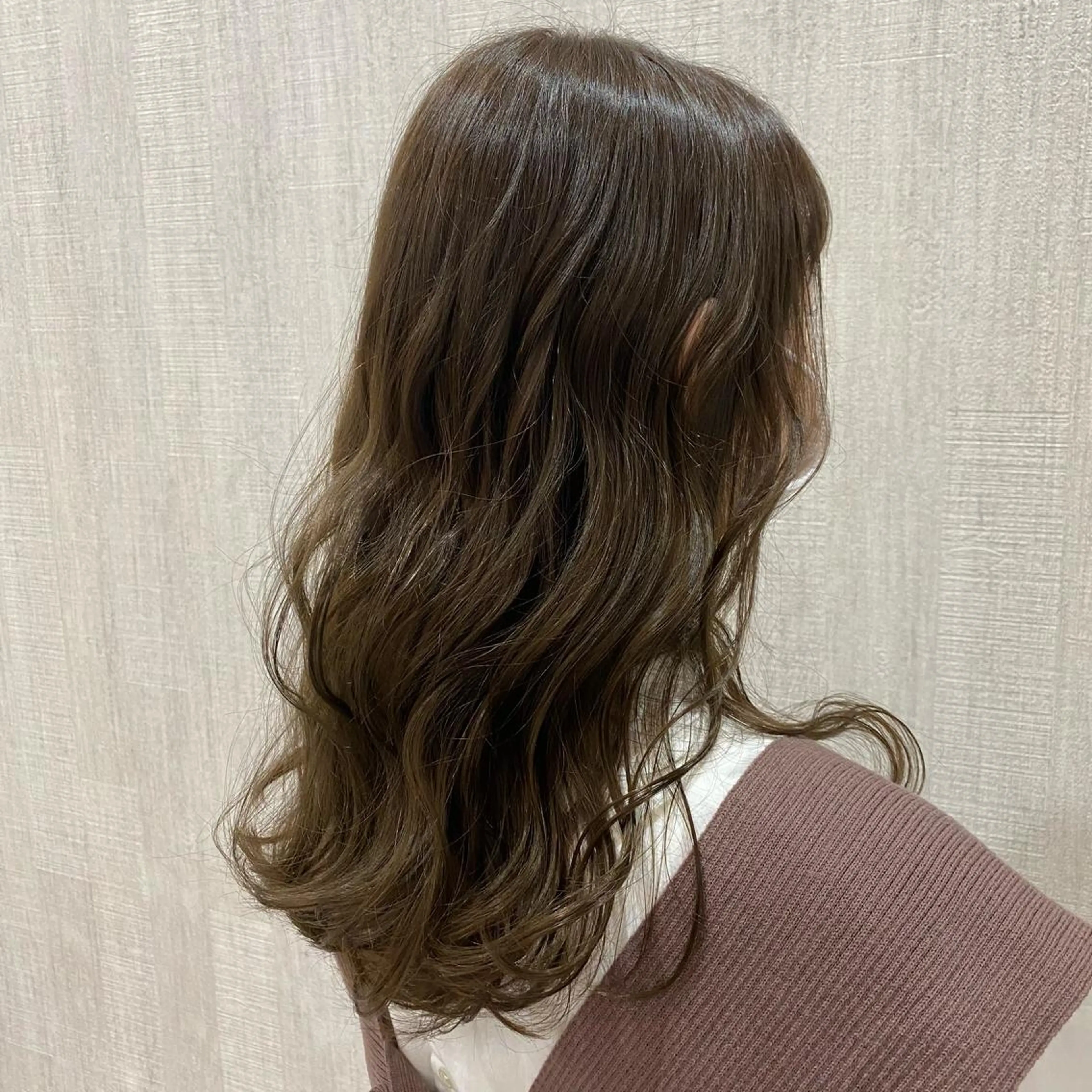 ロング カラー カット ヘアカラー トリートメント 🫧透け感⋆艶髪💎 山口アヤカのヘアスタイル