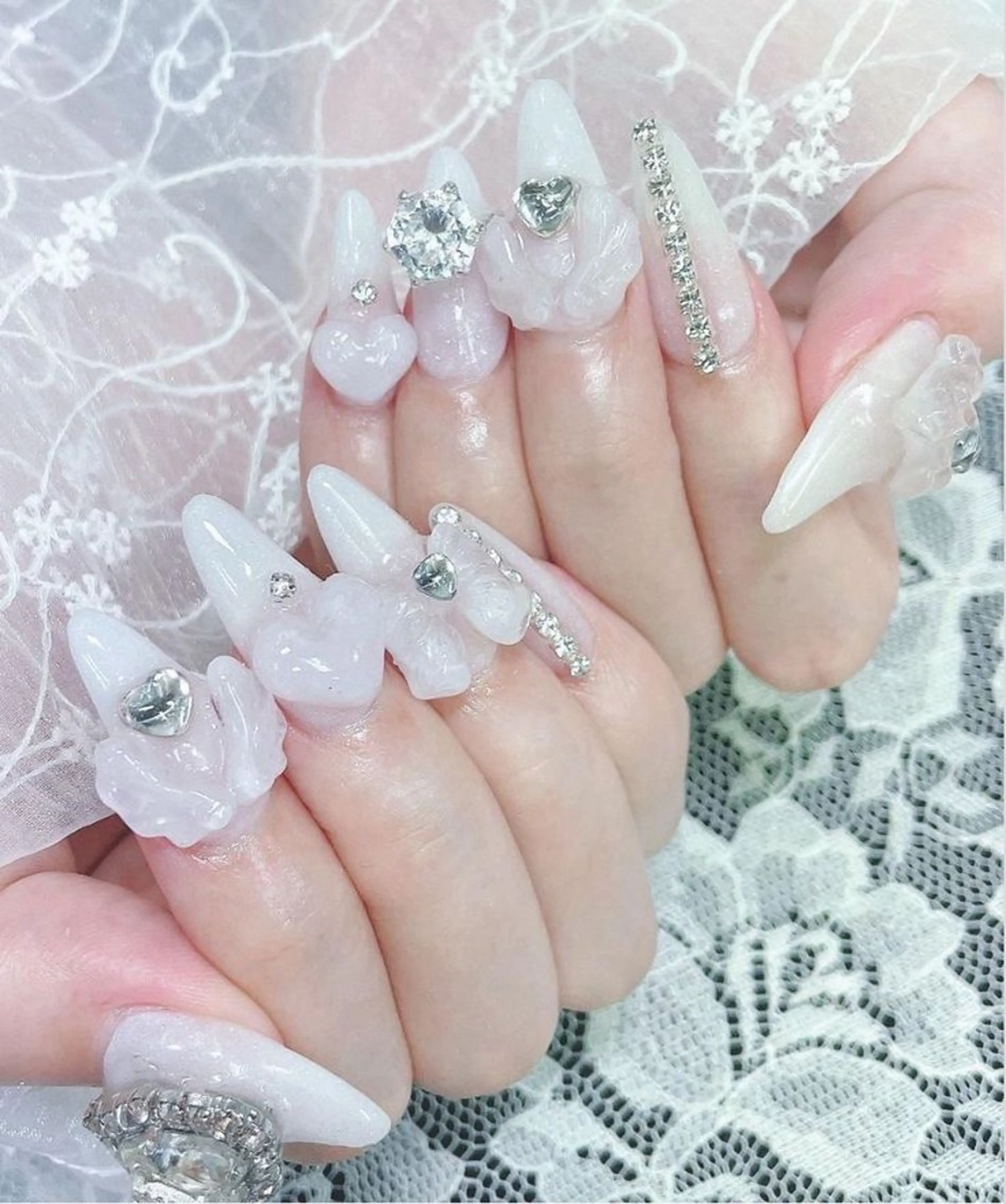 ネイル マグネットネイル ピンク ネイルチップ 冬ネイル ハンドネイル Lee Nailsのネイルデザイン