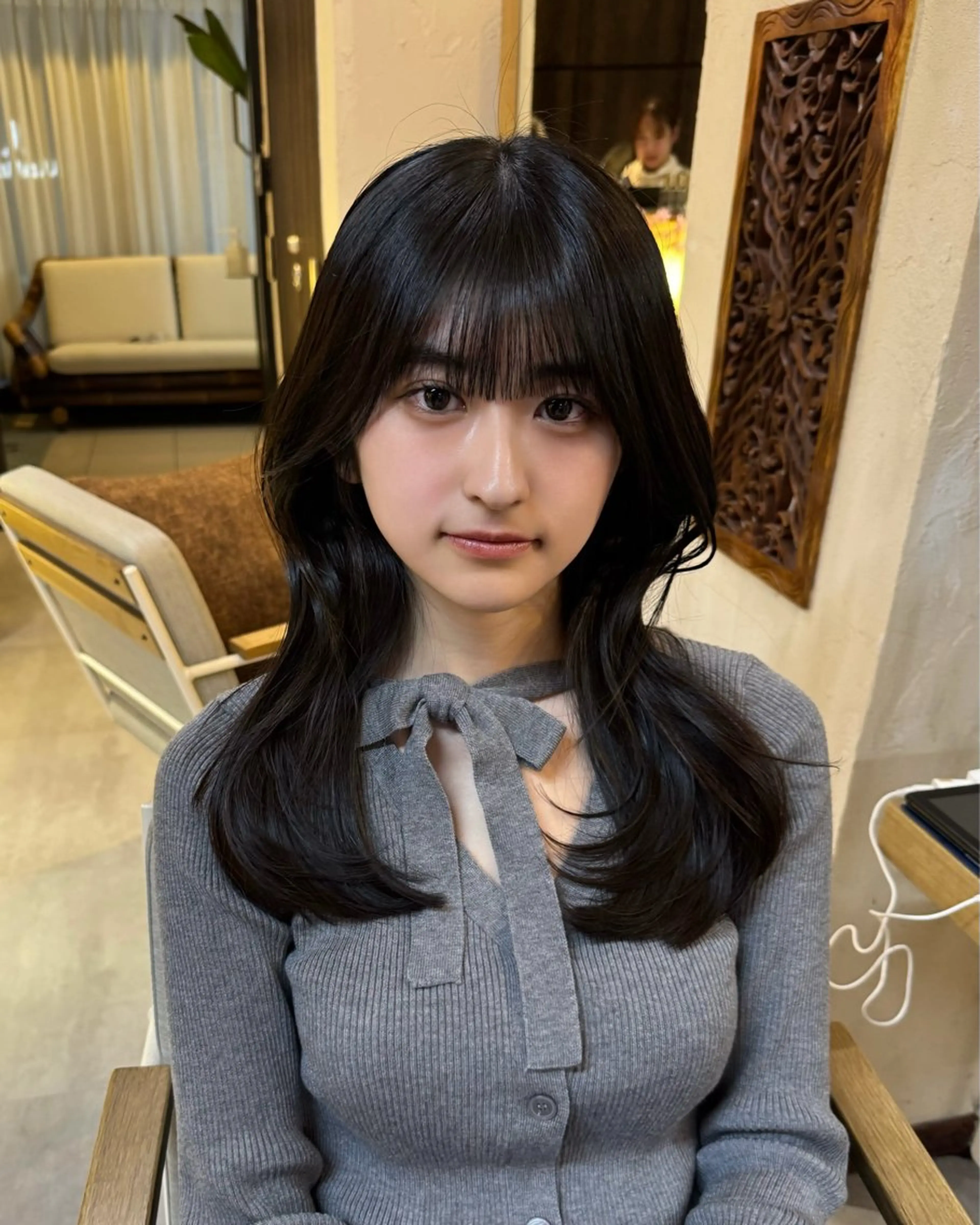 セミロング カラー 黒髪 くびれヘア 韓国風ヘア レイヤーカット カット トリートメント Bonheur銀座 /前田 栞九郎のヘアスタイル