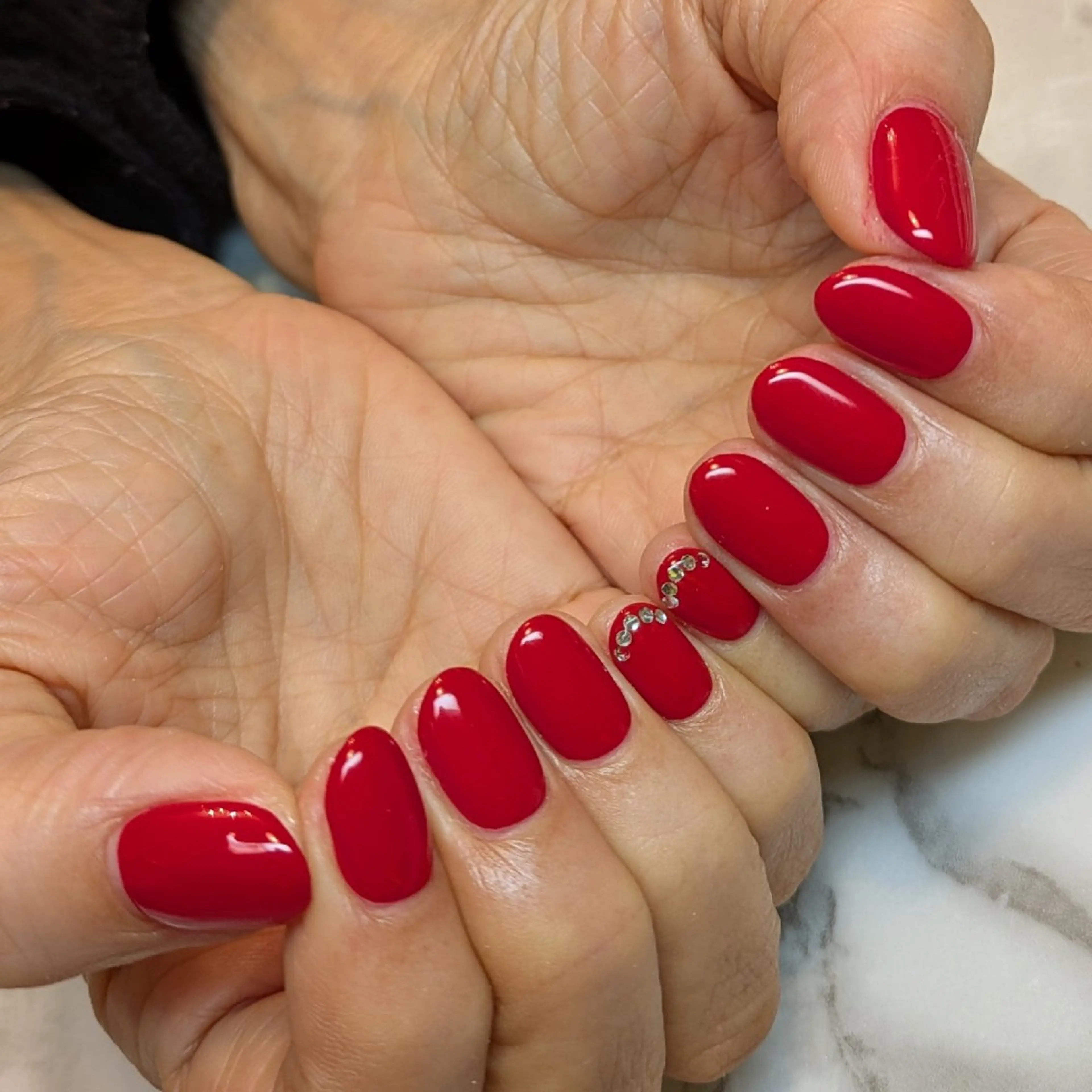 ネイル キラキラネイル ジェヌインネイル 河内のネイルデザイン