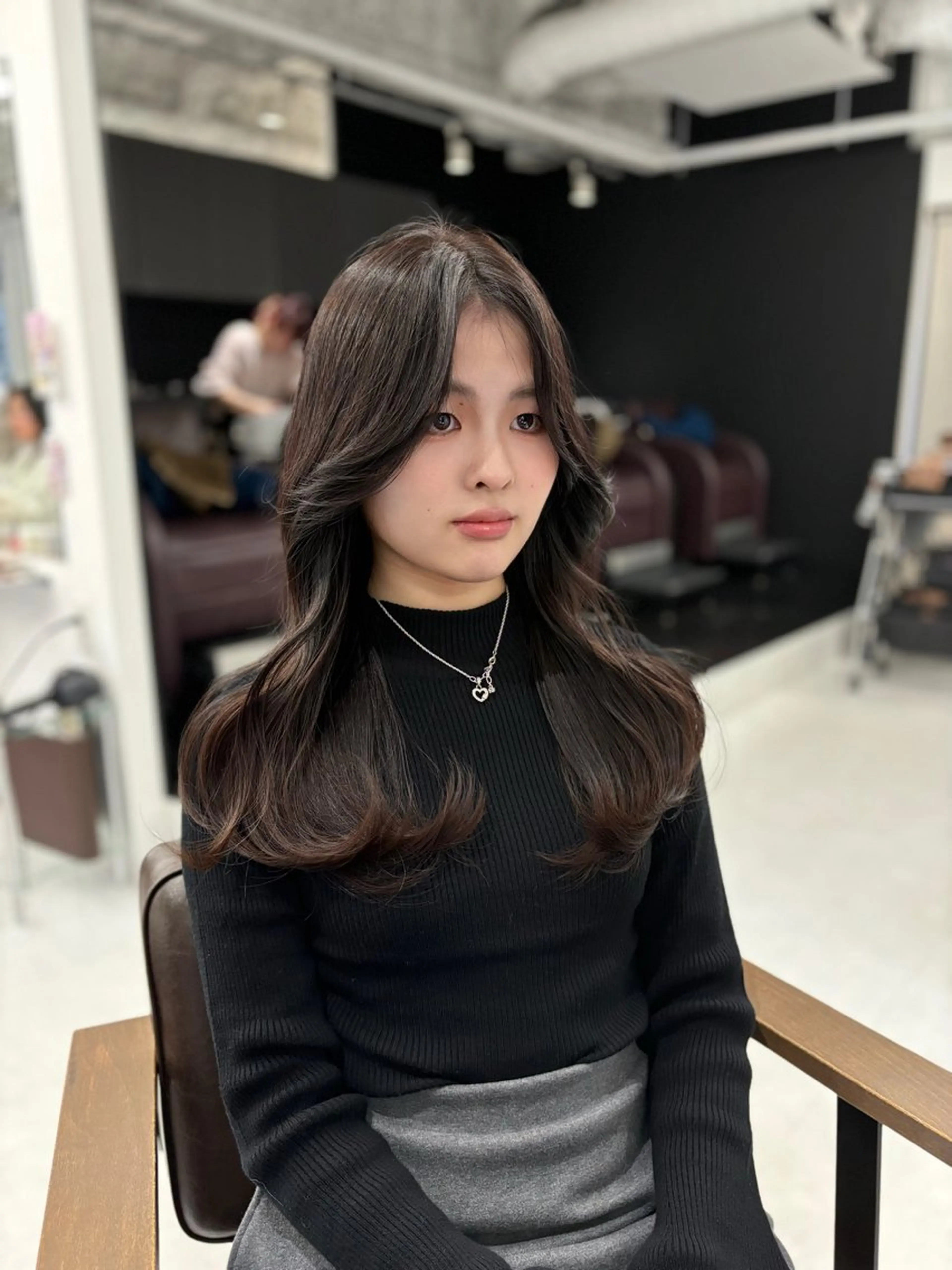 セミロング カット ヘアカラー 赤みなしカラー/梅田 /レイヤー/IORIのヘアスタイル