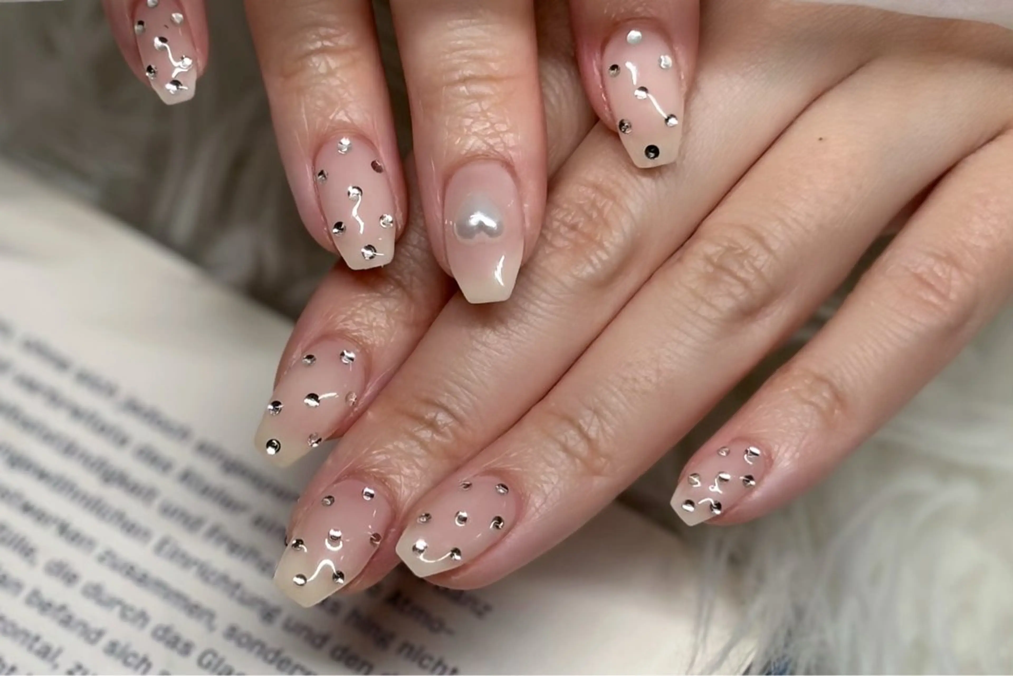 ネイル ハンドネイル nailsalon Lithos所属・nailsalon Recontreのネイルデザイン