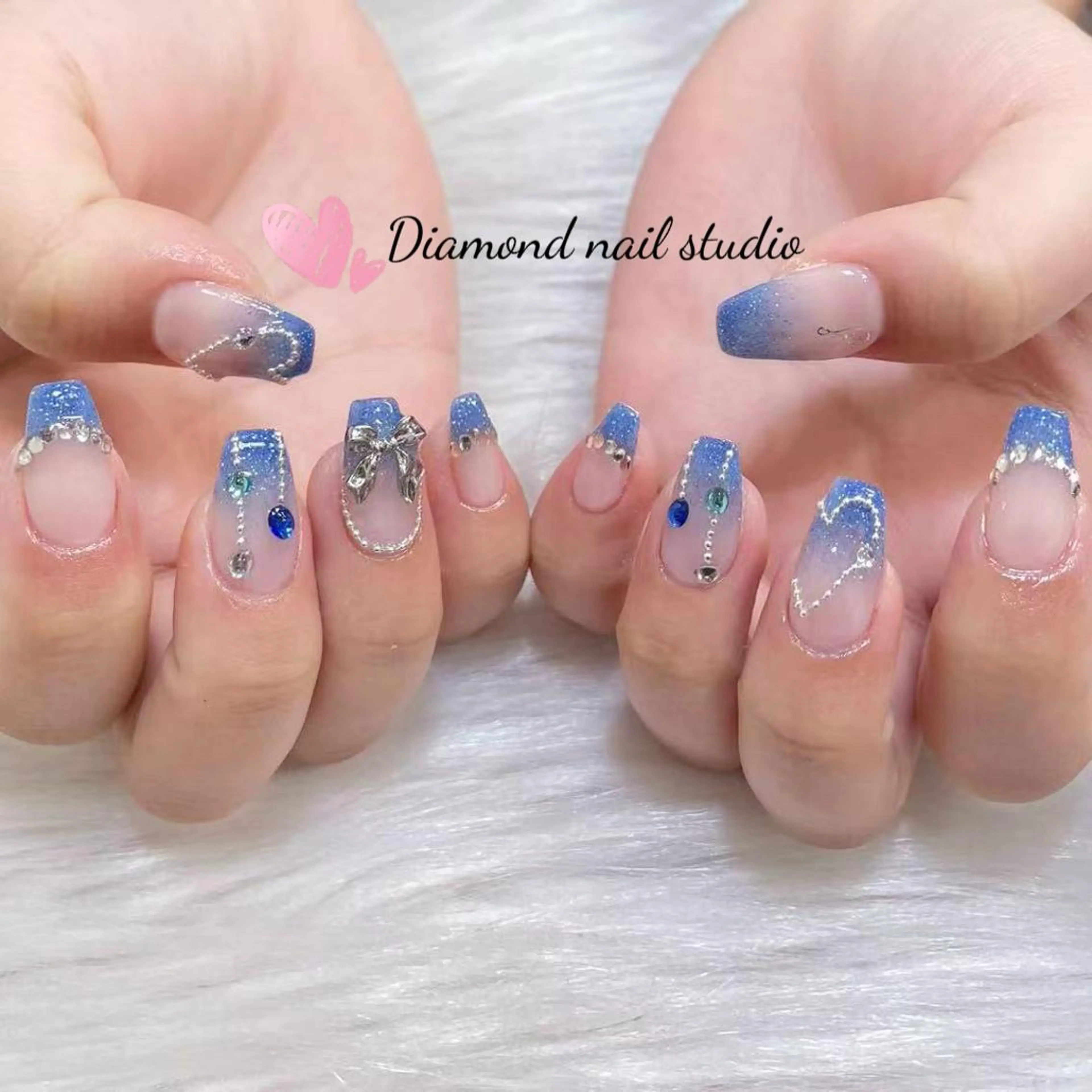 ネイル アートネイル オーロラネイル ガーリー キラキラネイル マグネットネイル ハンドネイル ハンドケア Diamond 🚢のネイルデザイン