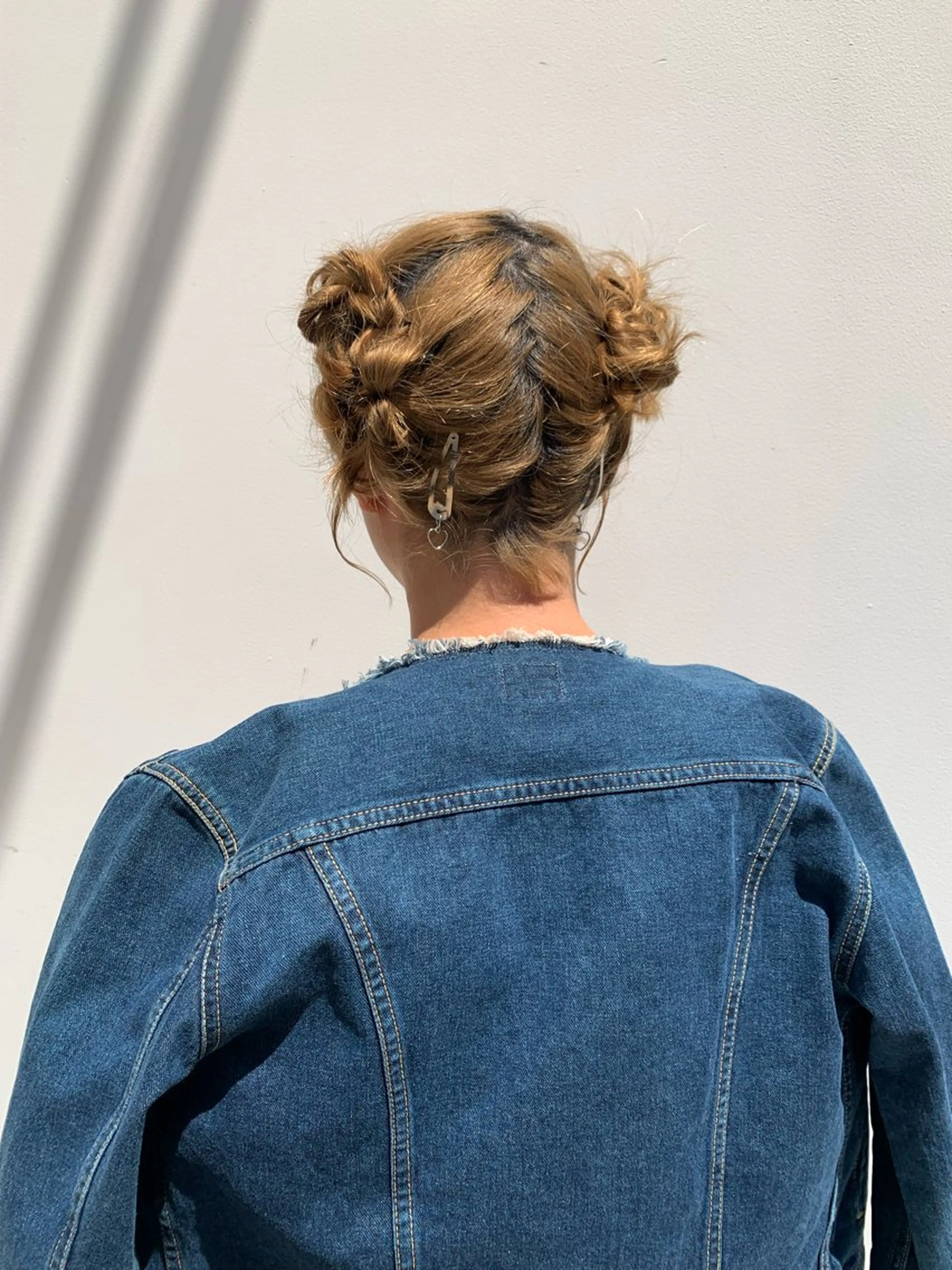 ヘアアレンジ ハイトーン /愛子のヘアスタイル