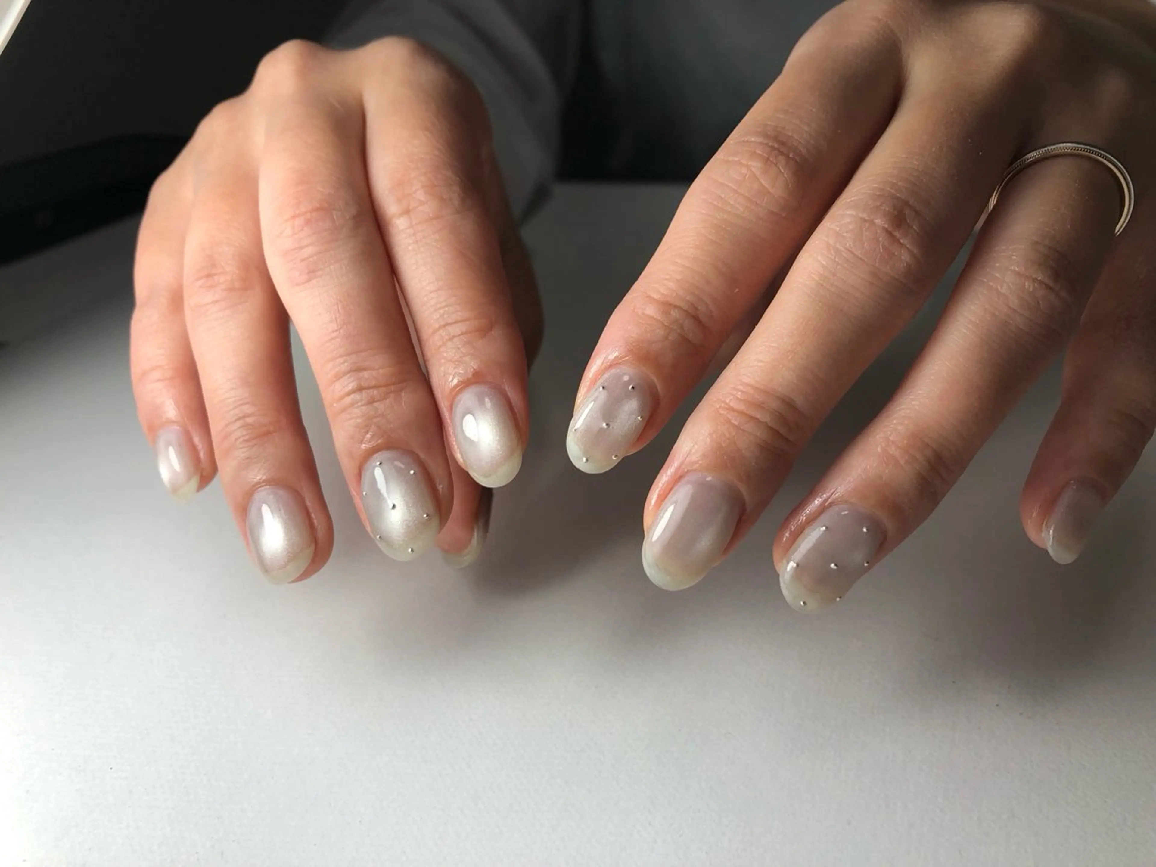 ネイル ストーンネイル ハンドネイル near belleのネイルデザイン