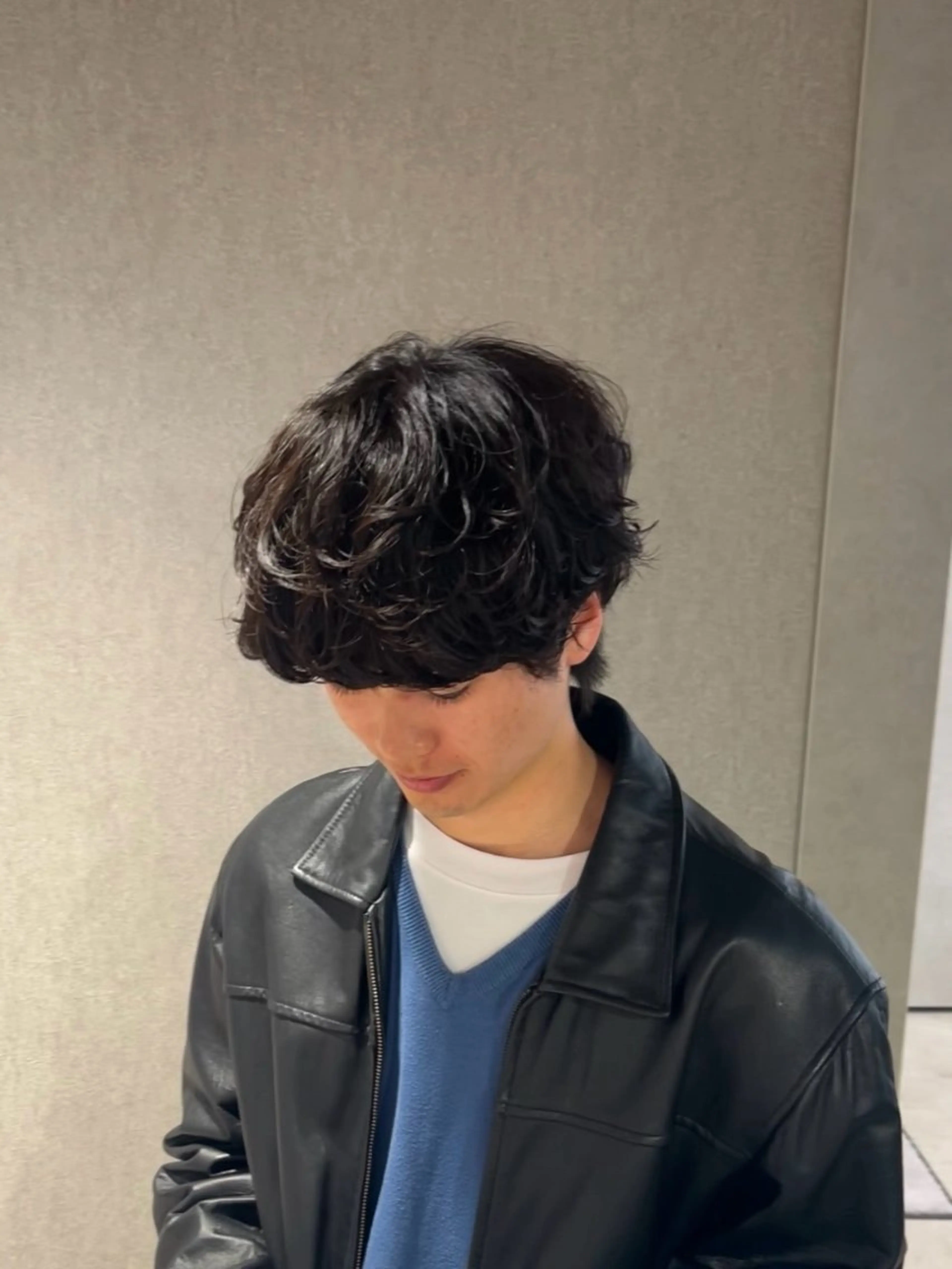 ショート カラー パーマ メンズ カット パーマ 【シャドウパーマ センターパート】義心のヘアスタイル