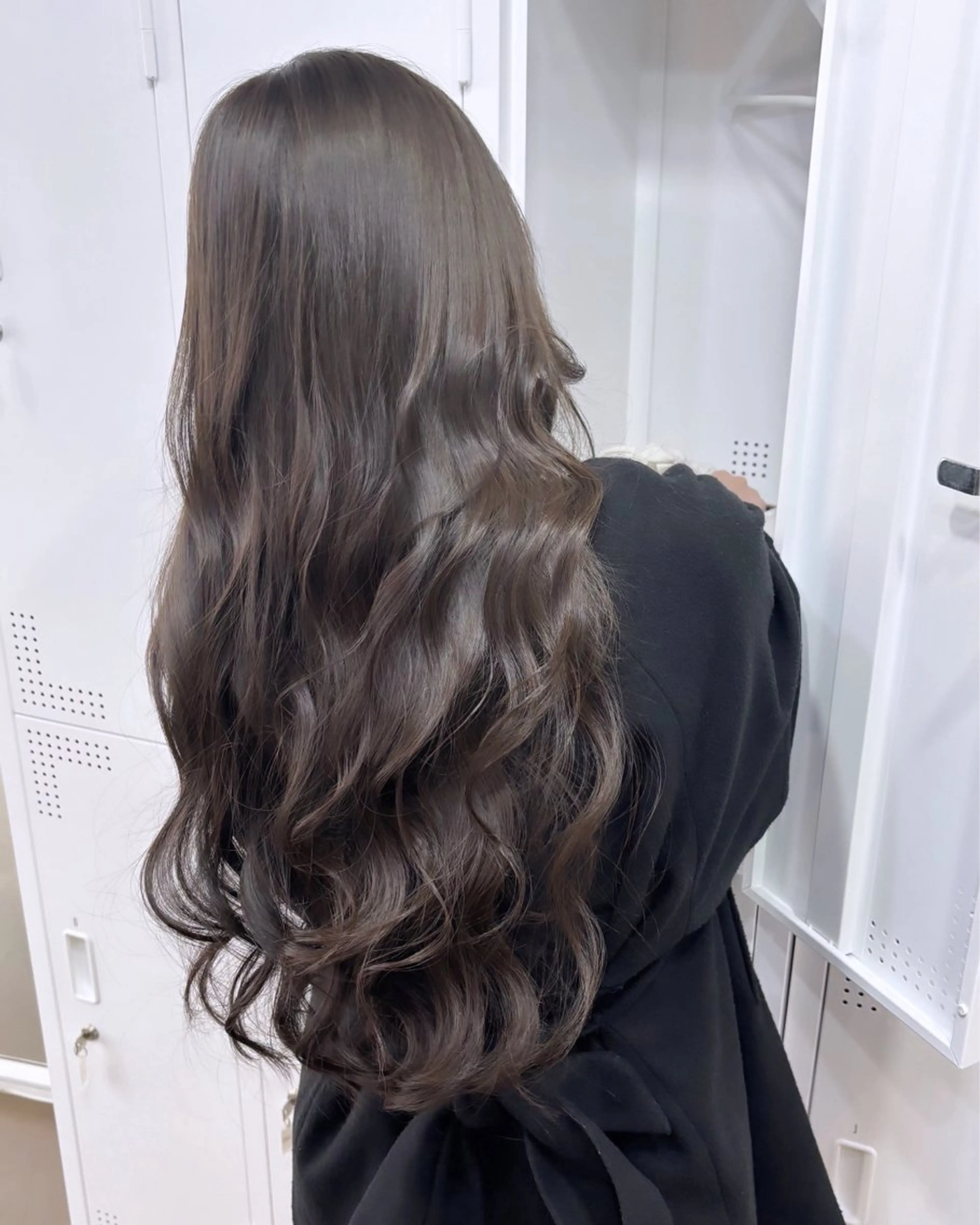 ロング ボブ くびれヘア 髪質改善 韓国風ヘア レイヤーカット 【ioe岡本】🐶 向井歩のヘアスタイル