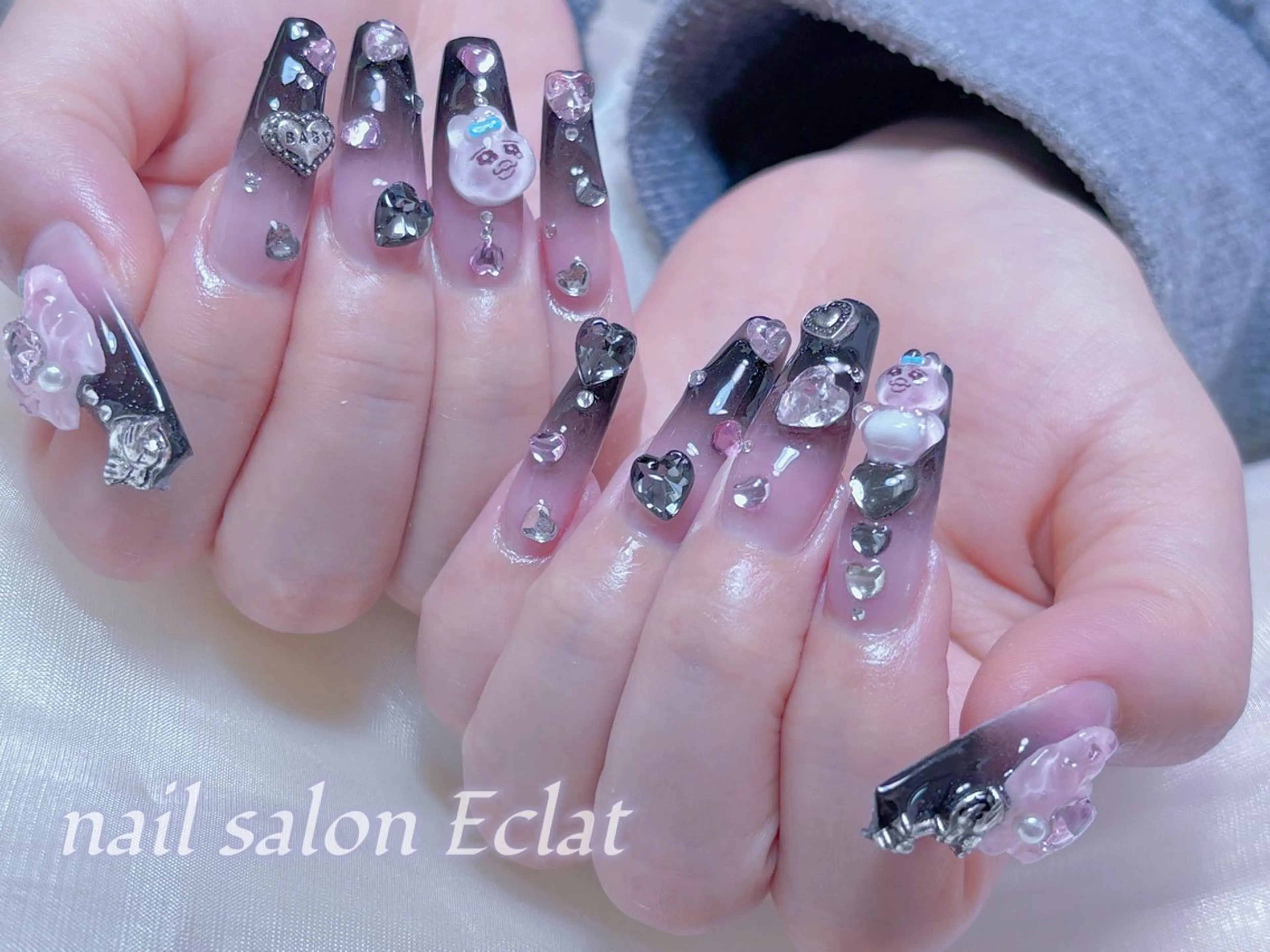 ネイル ネイルサロンエクラ 🫧Shizukaのネイルデザイン