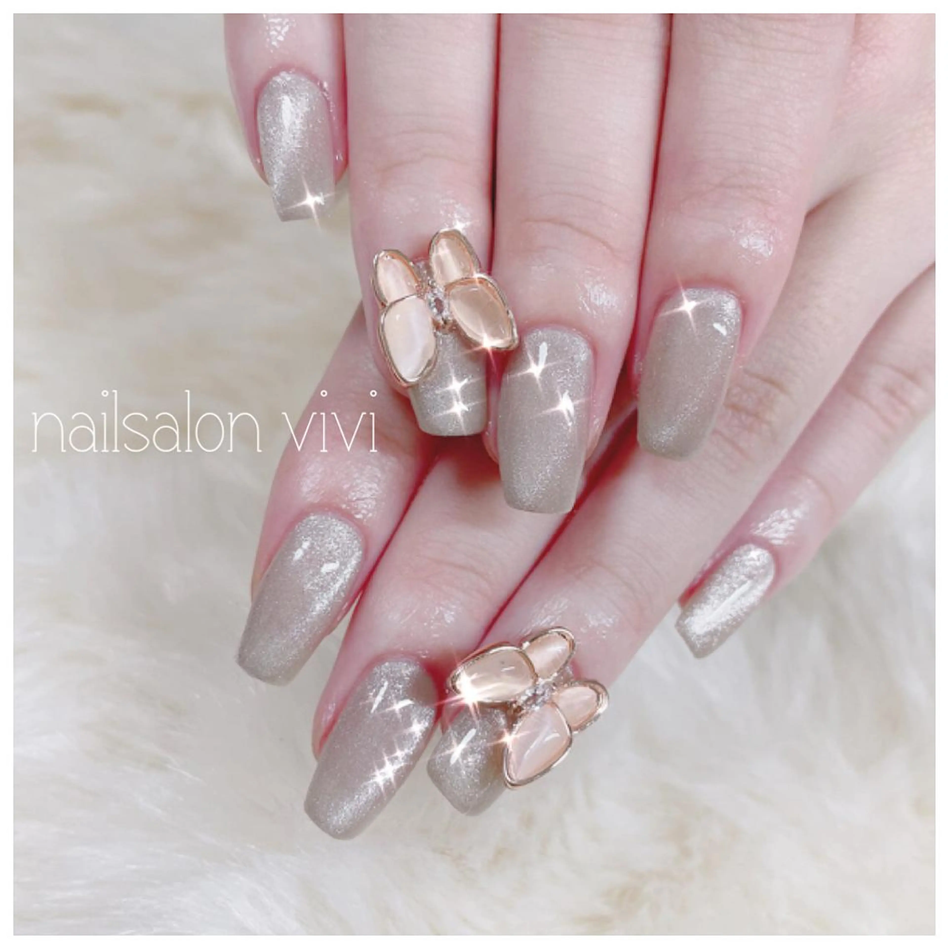 ネイル ＶＩＶＩ nailsalonのネイルデザイン