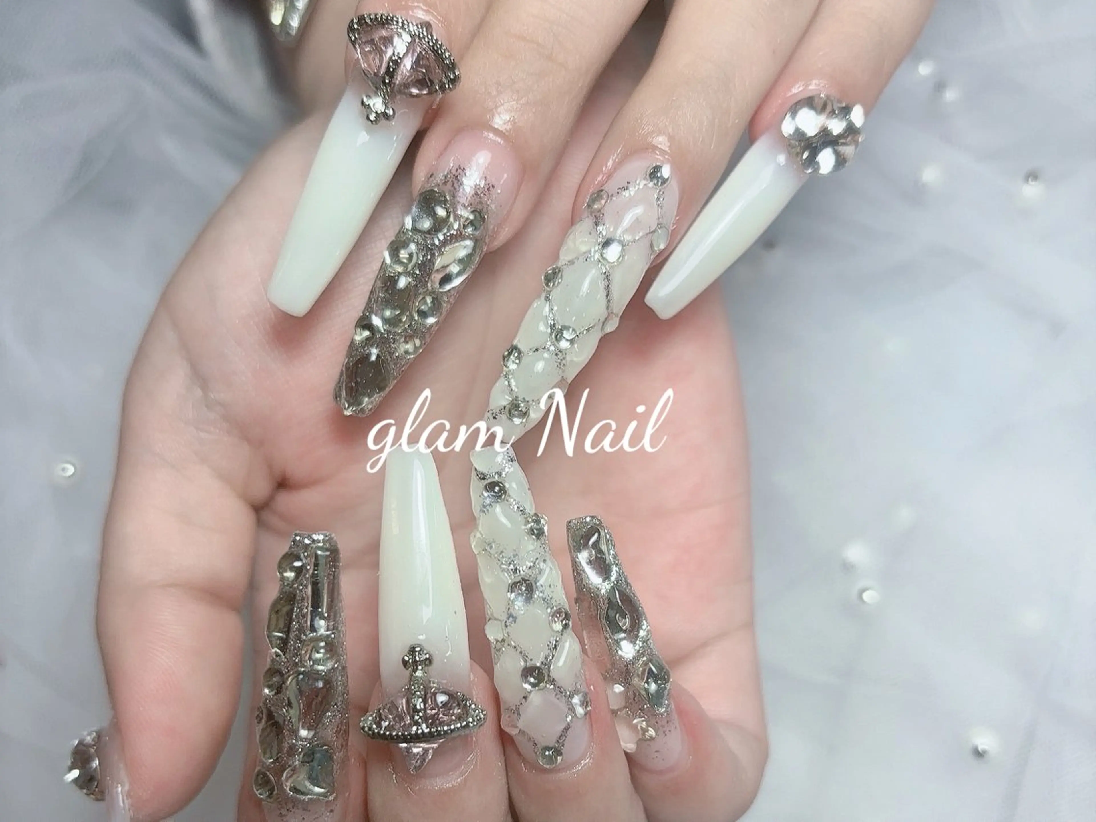 ネイル ハンドネイル エツメ💅 長さだし🎀デザインのネイルデザイン