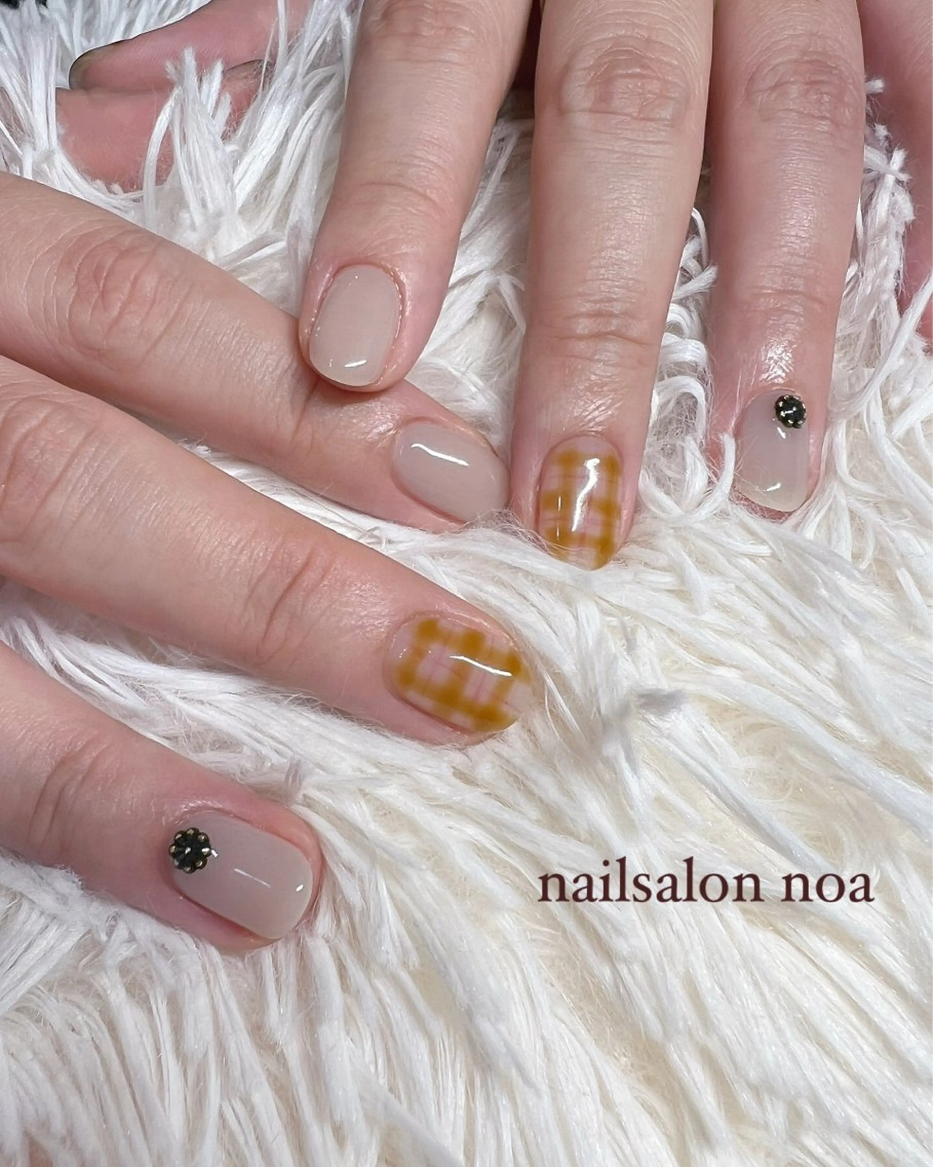 ネイル ジェルネイル マグネットネイル パラジェル ハンドネイル nailsalon noa所属・nailist sakiのネイルデザイン