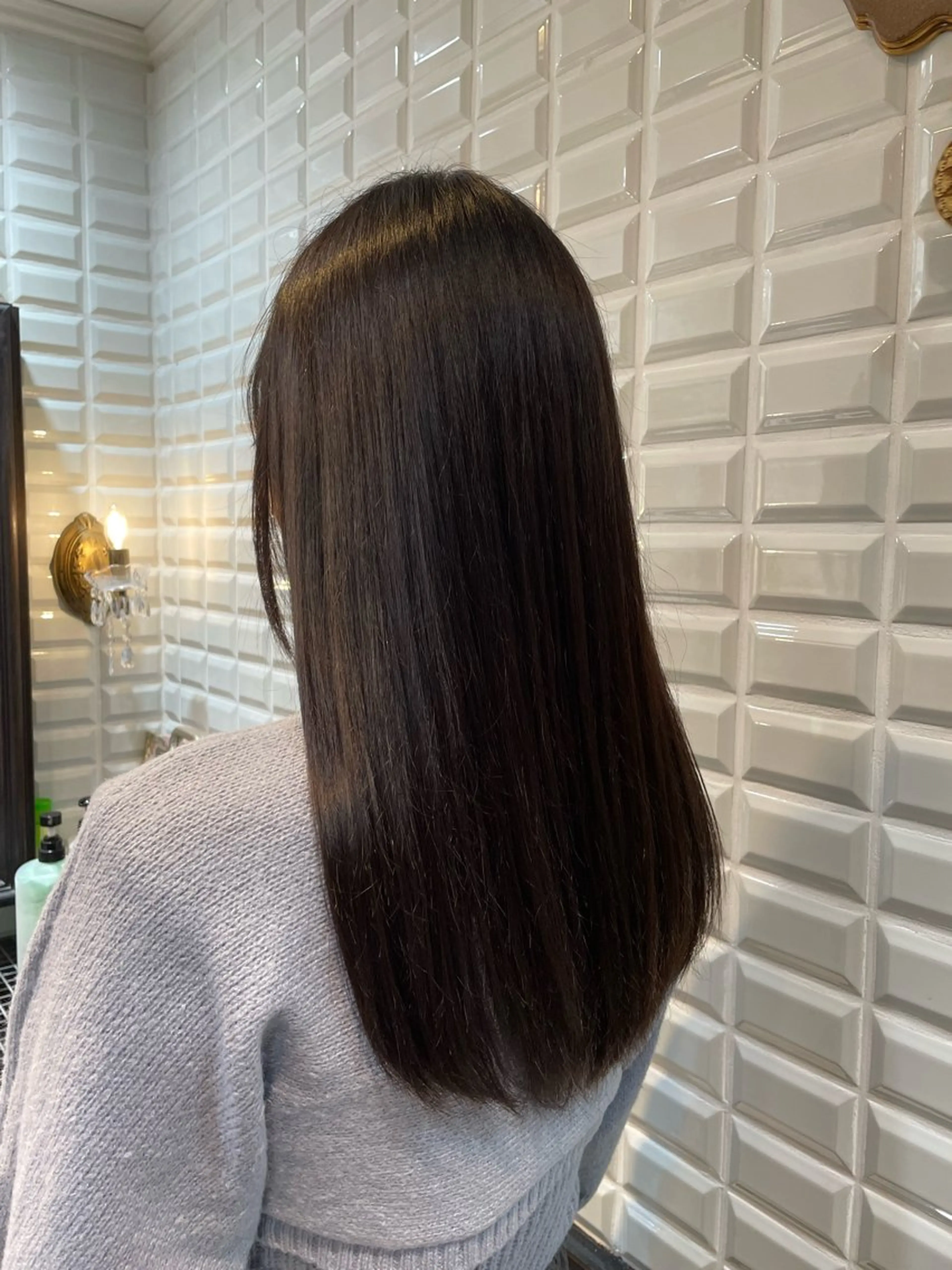 ロング カラー ブラウンカラー 透明感カラー 波巻き、ツイスト パーマモデル募集中のヘアスタイル