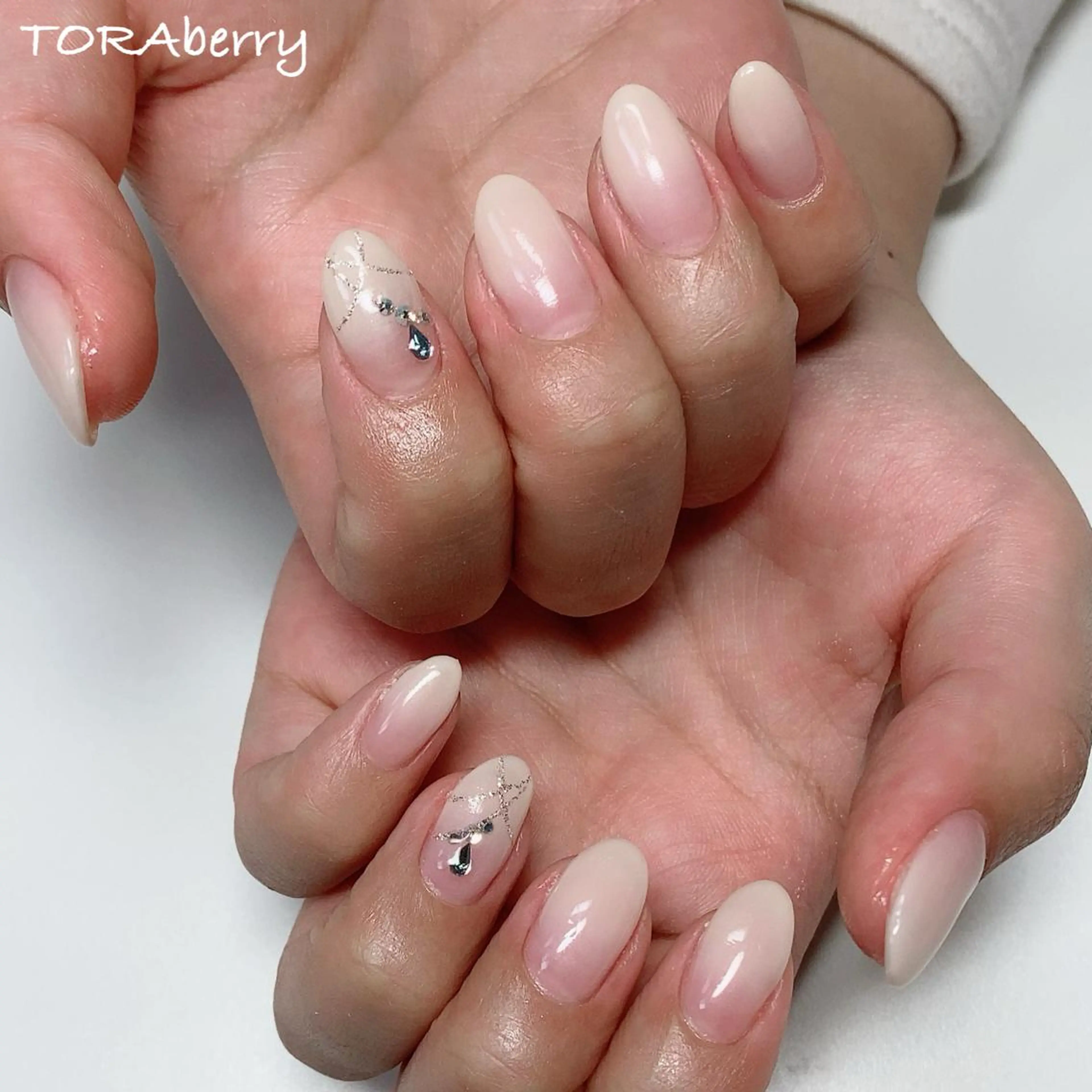 ネイル グラデーション ハンドネイル ネイリスト なつみのネイルデザイン