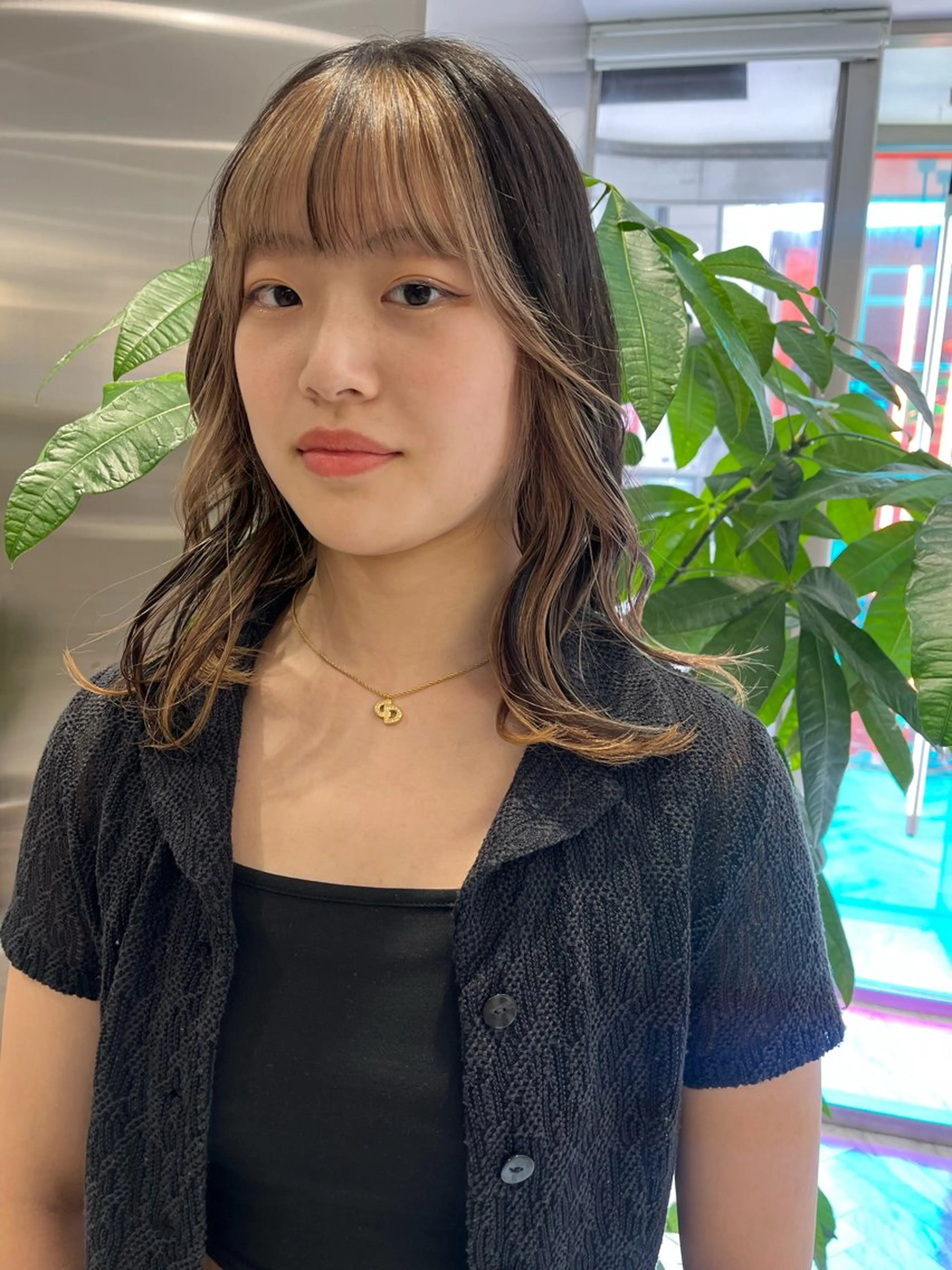 セミロング カラー ミストバング ベージュカラー ブリーチ ケアブリーチ デザインカラー mai🤍縮毛酸性ス トレート/アイリストのヘアスタイル