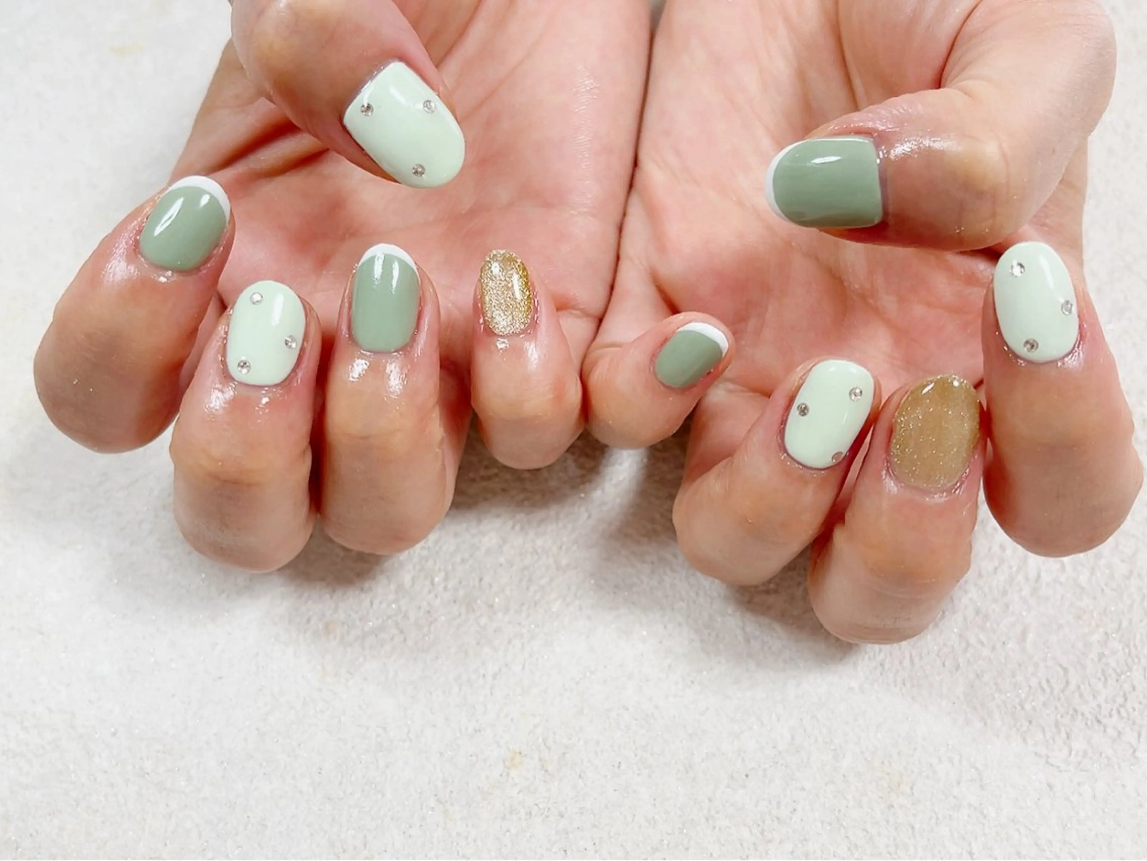 ネイル フットネイル ジェルネイル キラキラネイル メンズネイル パラジェル kiki nail たまプラーザのネイルデザイン