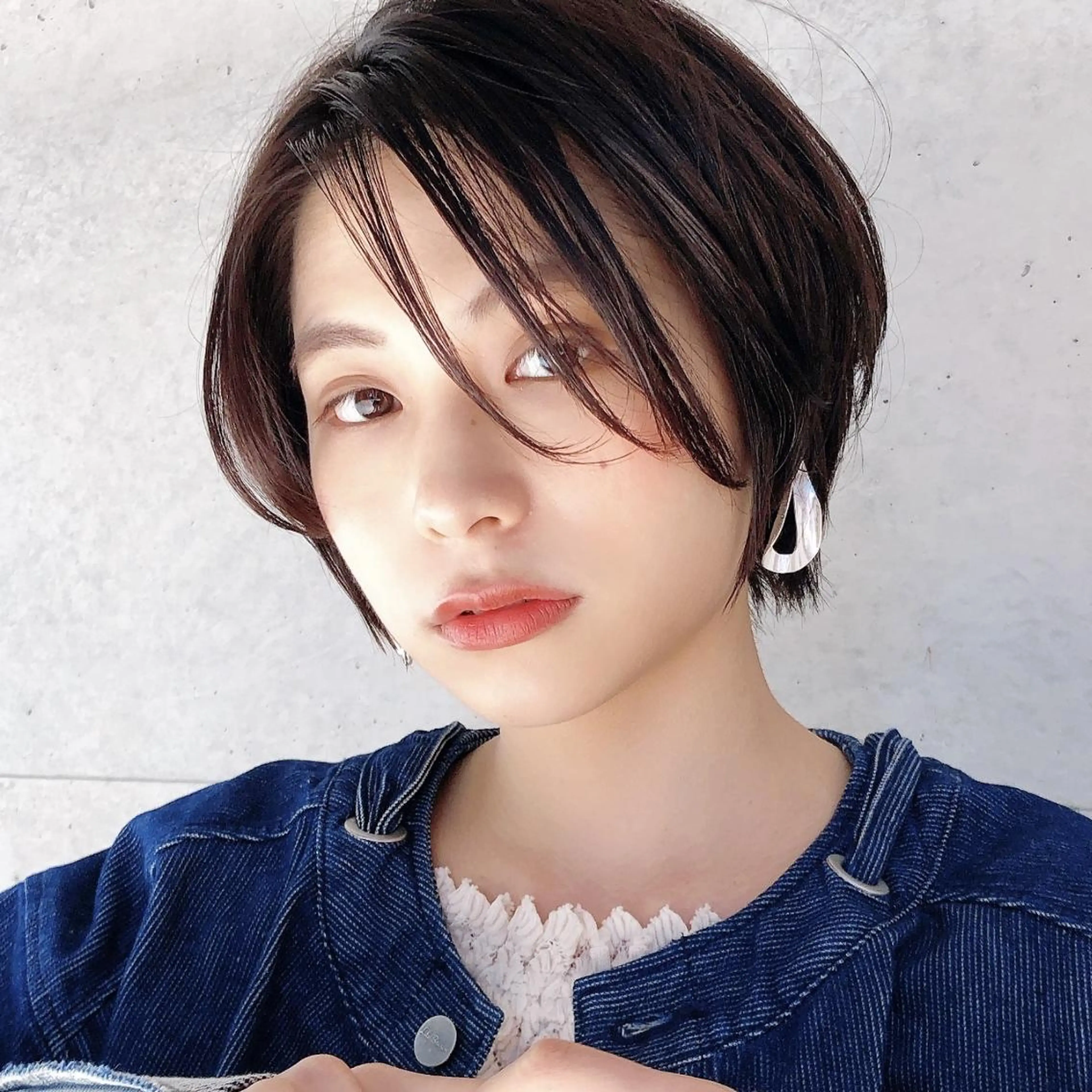 ショート カラー ショートボブ ブリーチ ハイライトカラー ハイトーンカラー ボブ カット ヘアカラー トリートメント 大人可愛いショート 原田美千留のヘアスタイル