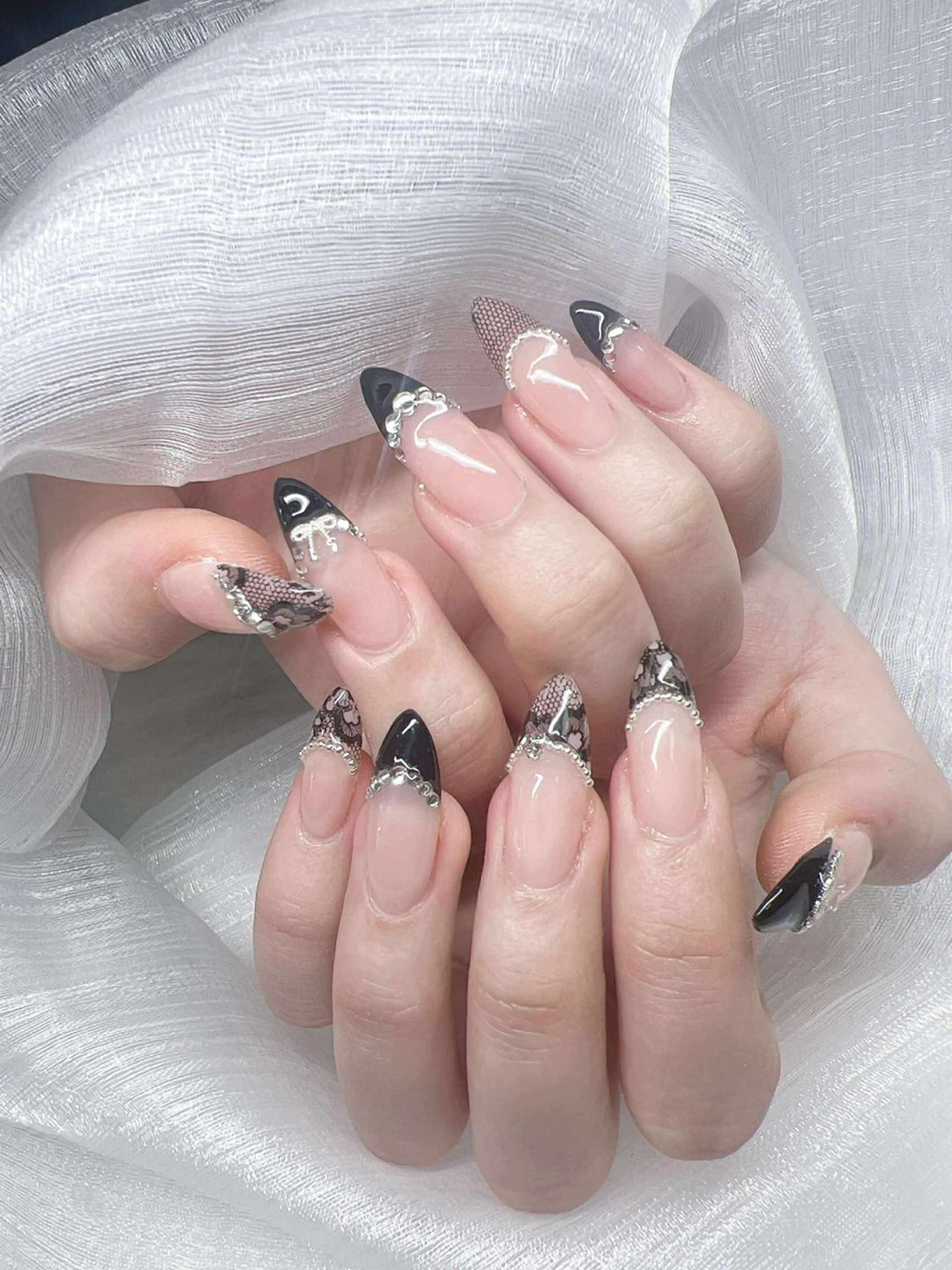 ネイル ハンドネイル Lee Nailsのネイルデザイン