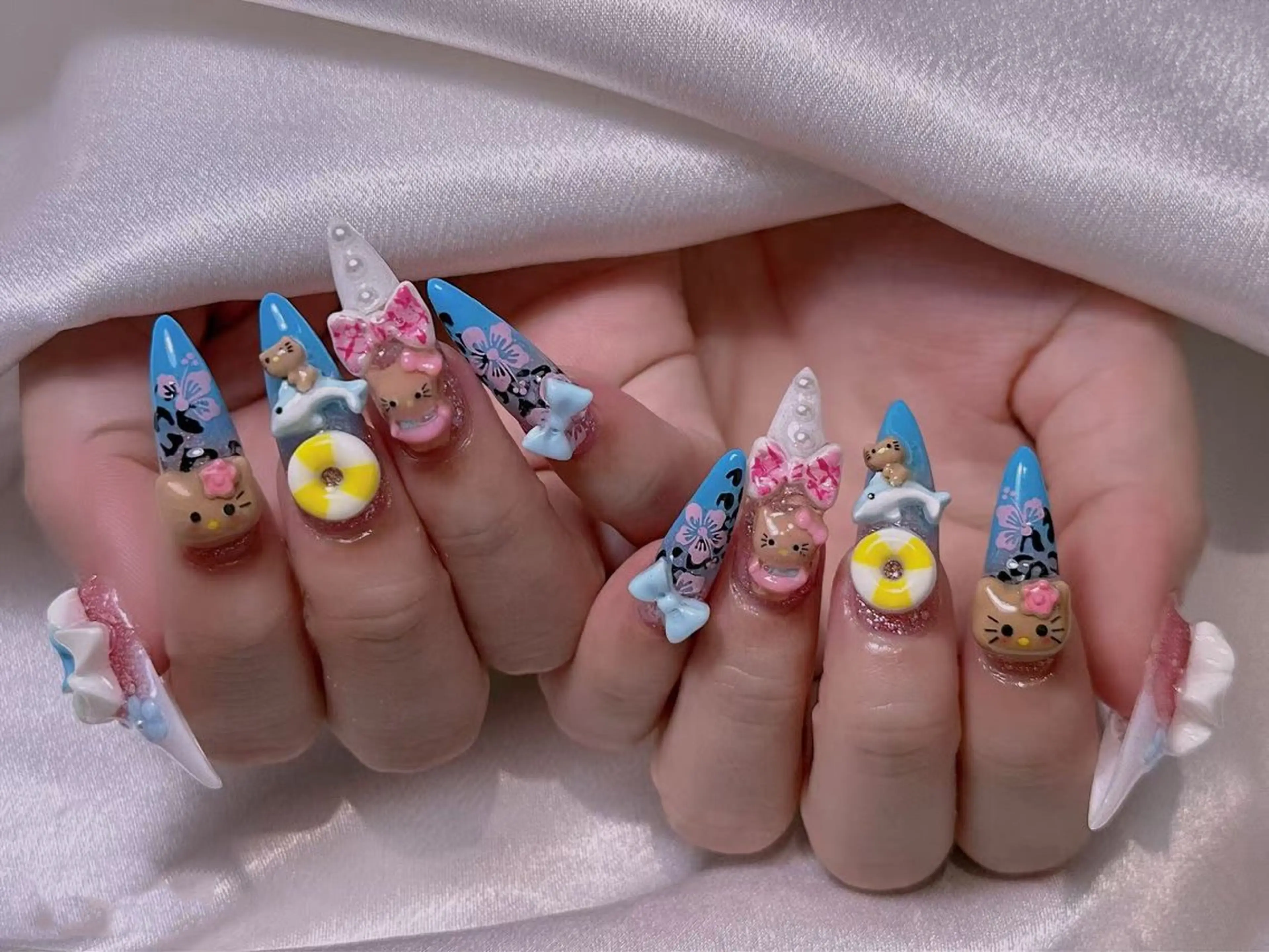 ネイル M2ネイルサロン【長さ出し&フィルイン導入店】所属・長さ出し専門店 RIRIのネイルデザイン