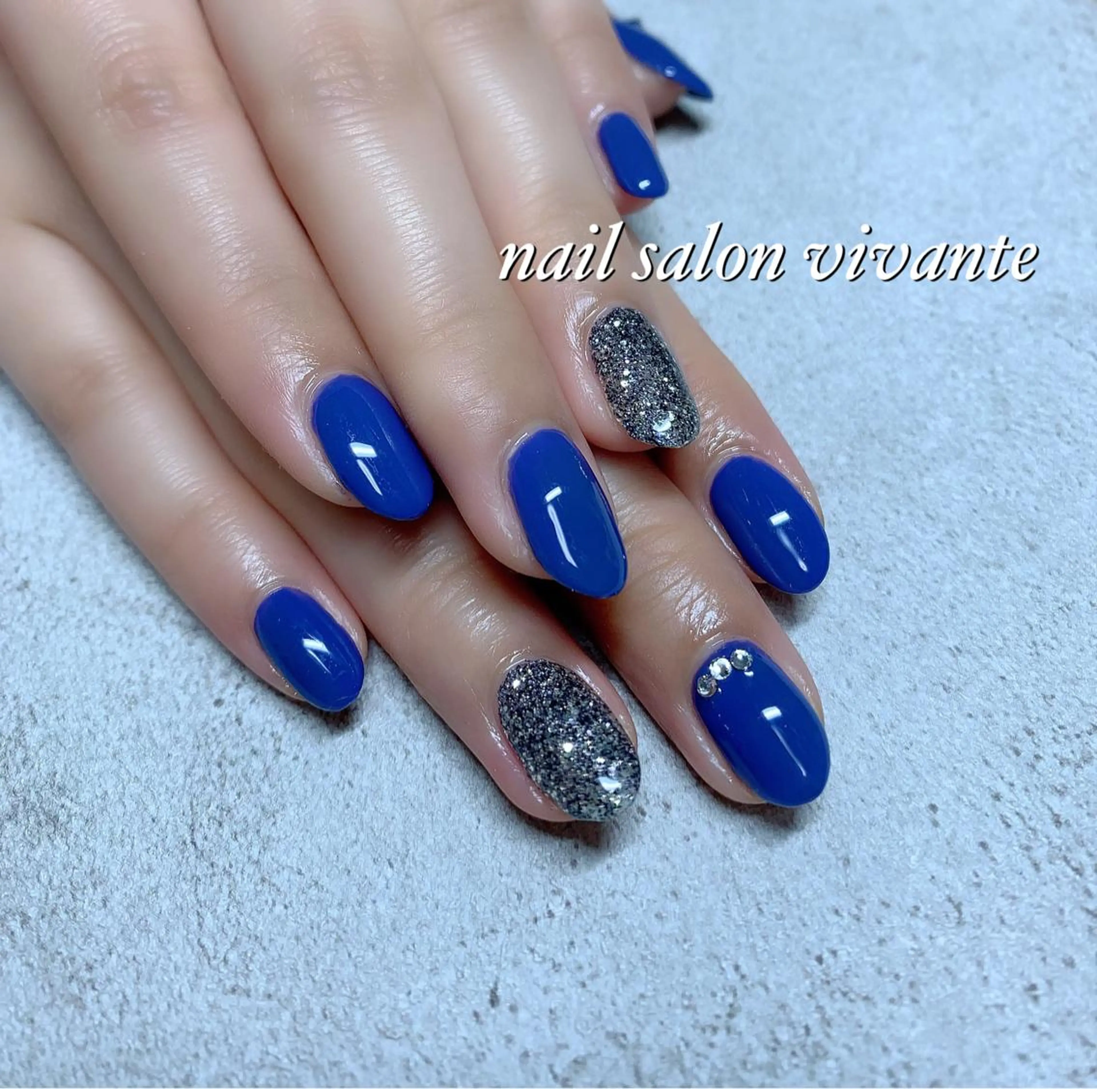 ネイル ブルー シルバー nail salon vivante所属・nail salon vivanteのネイルデザイン