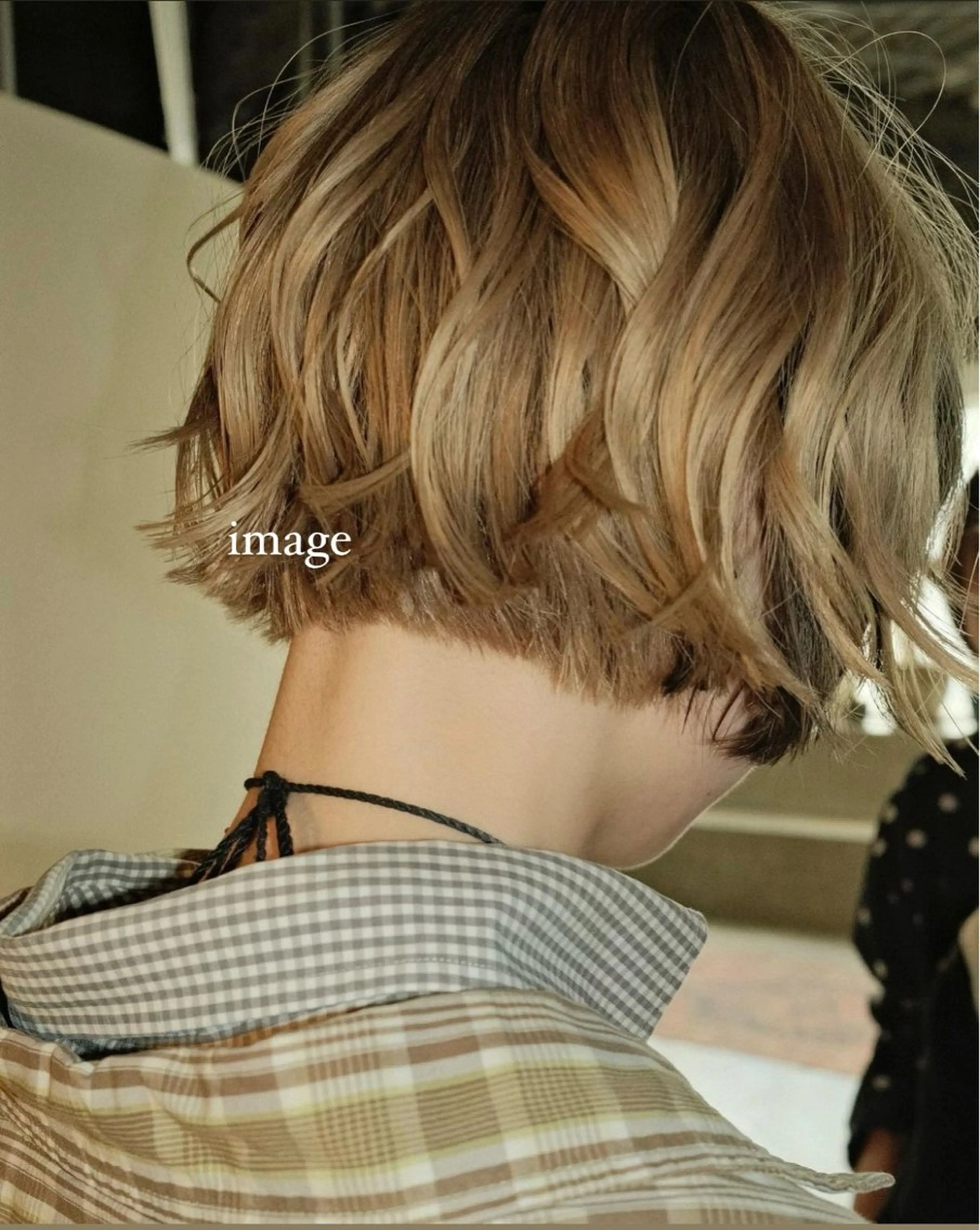 ショート パーマ MAYU/ハイトーン /レイヤーカットのヘアスタイル