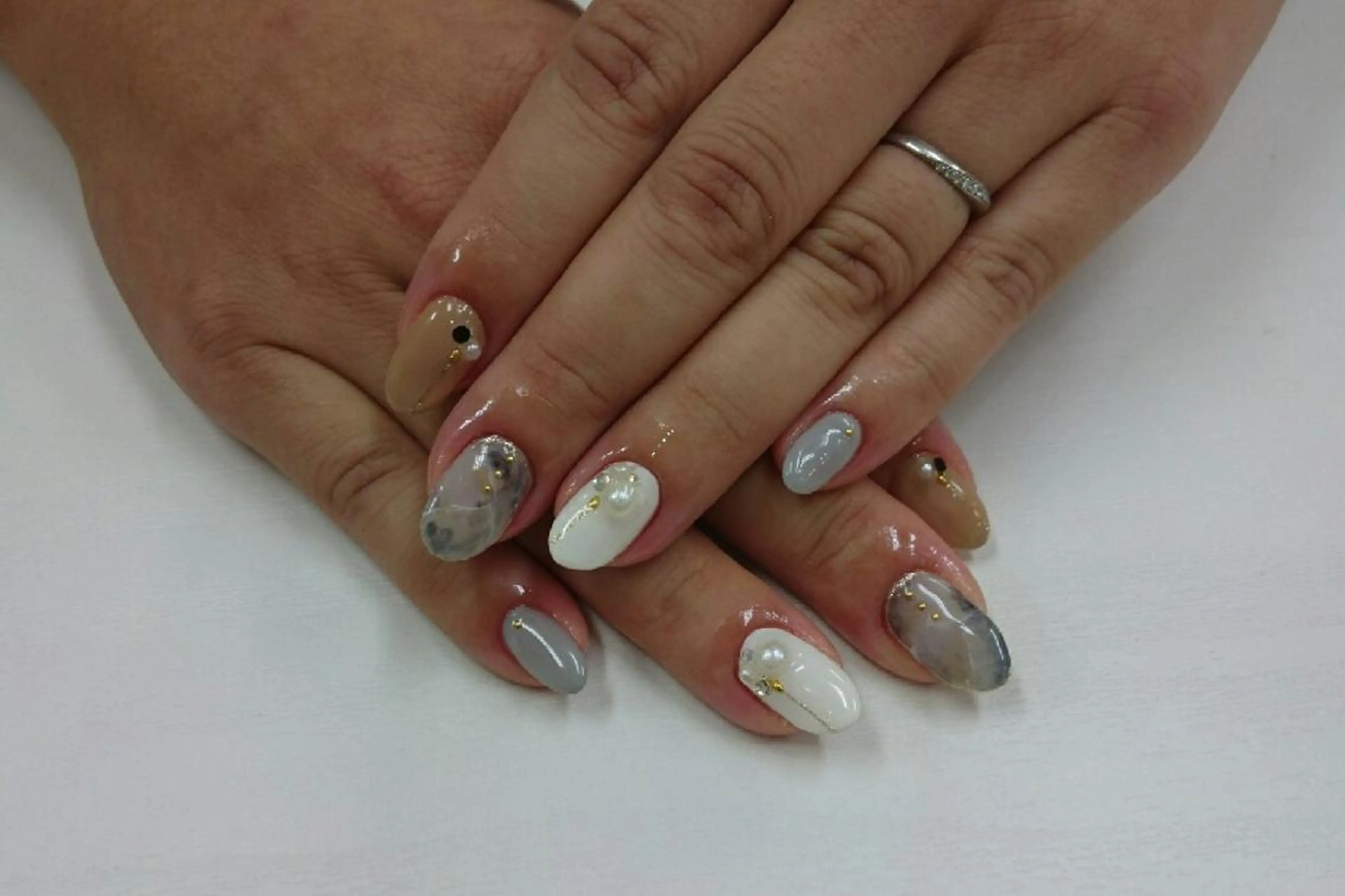 ミディアム ネイル nail salon Blancのネイルデザイン