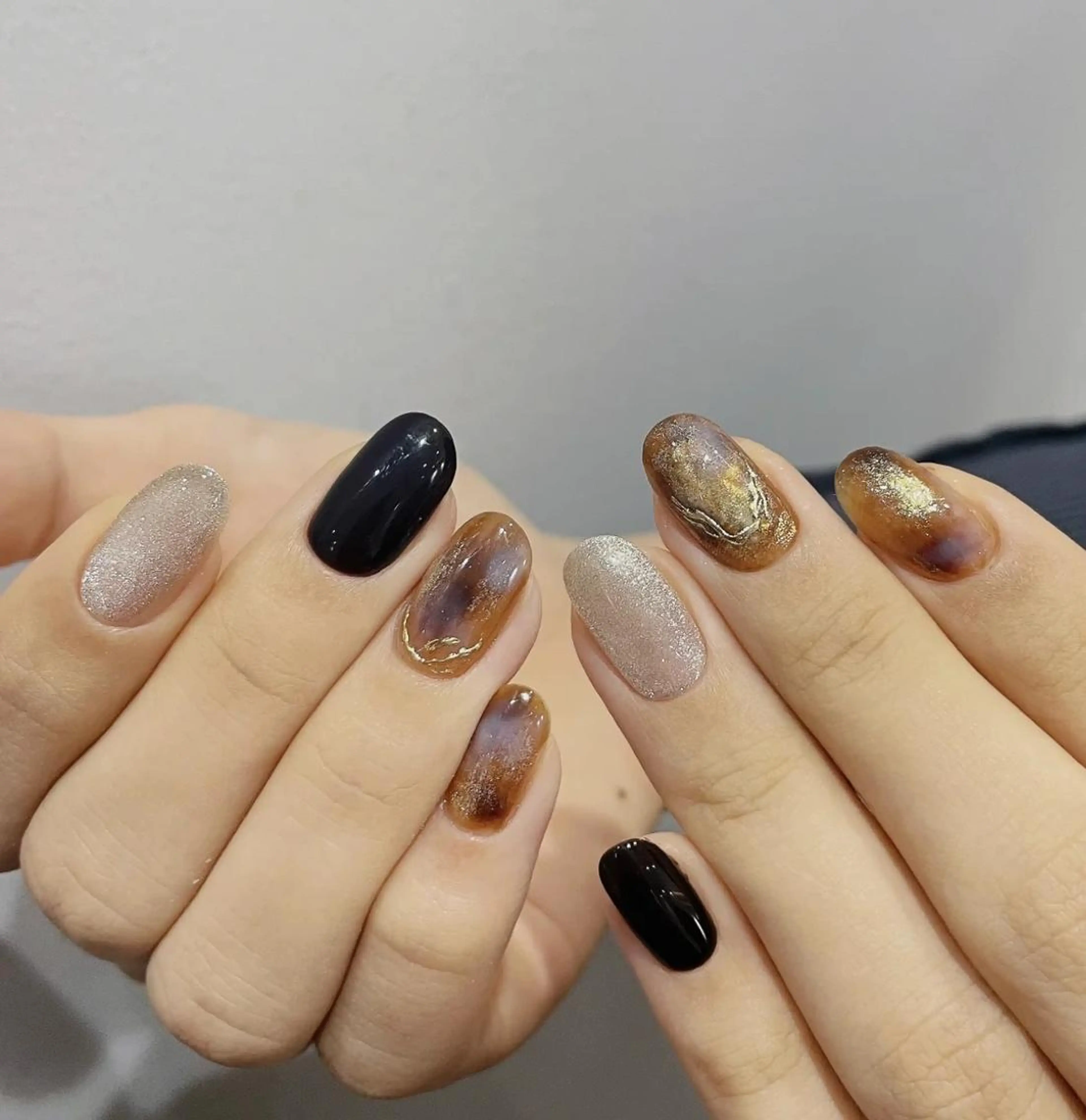 ネイル シンプルネイル Queens テイのネイルデザイン