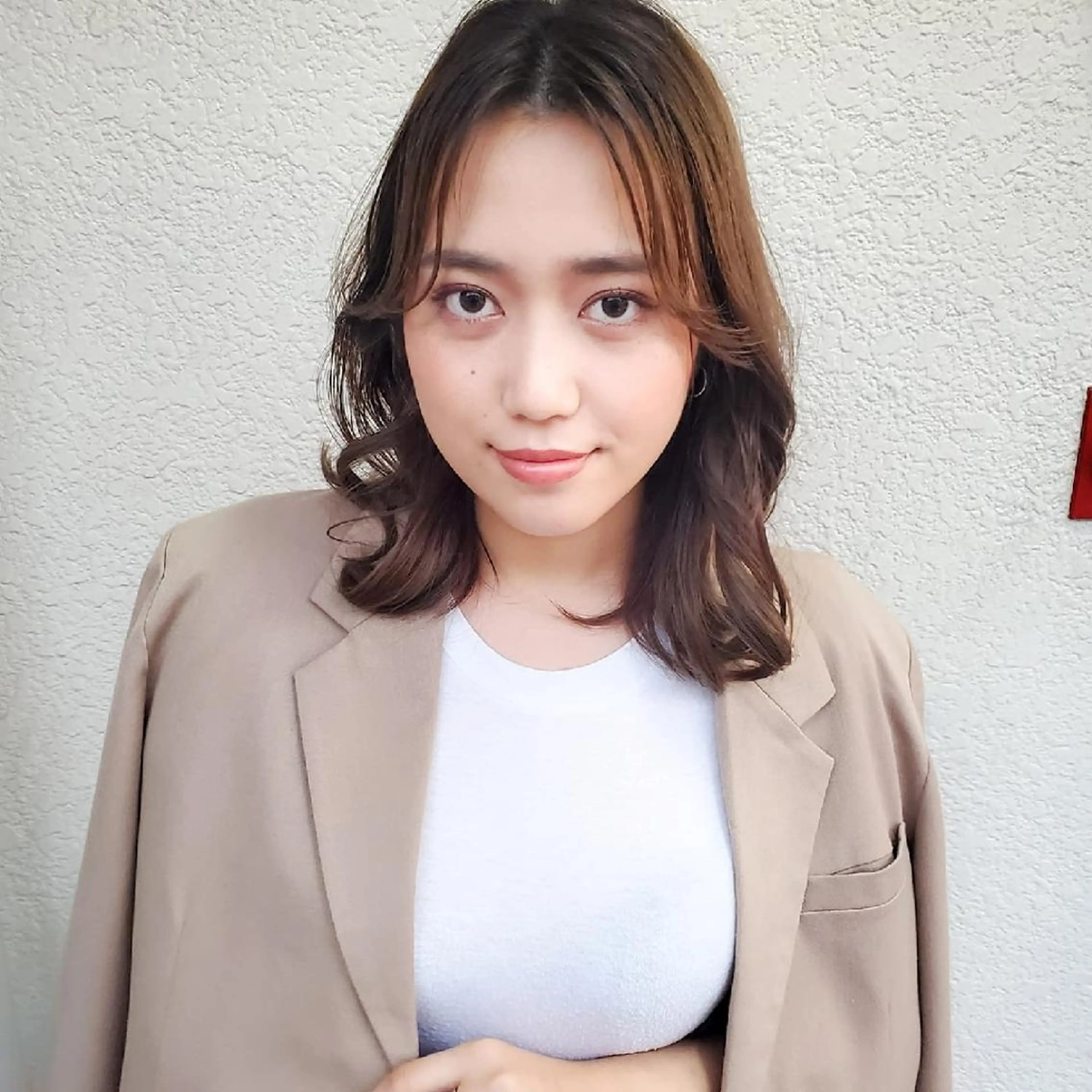 セミロング カラー 切りっぱなしボブ ショートボブ セミロングパーマ バレイヤージュ ベージュカラー カット ヘアカラー トリートメント フリーランス所属・韓国ヘア レイヤー くびれヘアMATSUのヘアスタイル