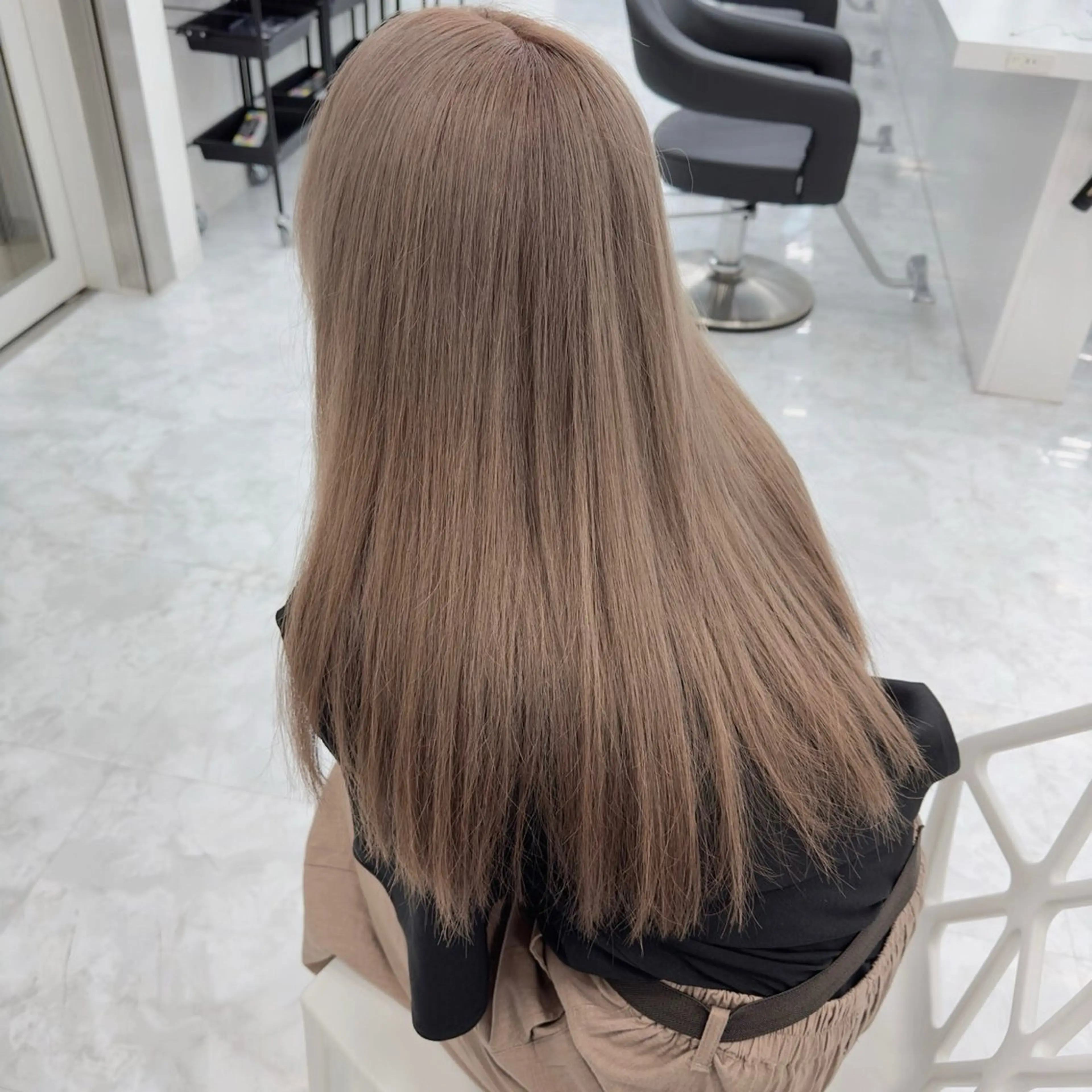 【秋限定メニュー🍂】カット＋ブリーチありダブルカラーの写真