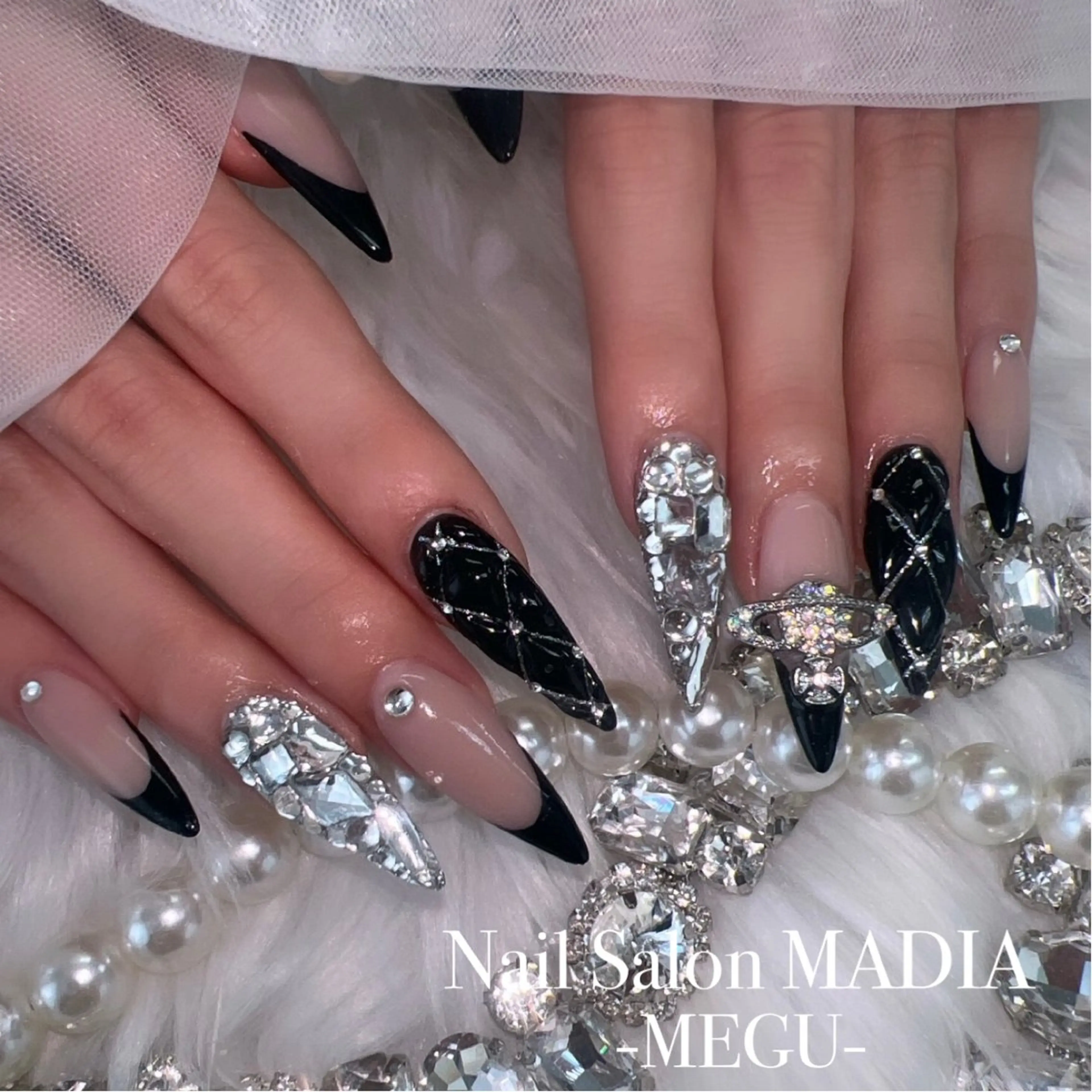 ネイル MADIA藤沢所属・MADIA MEGUのネイルデザイン