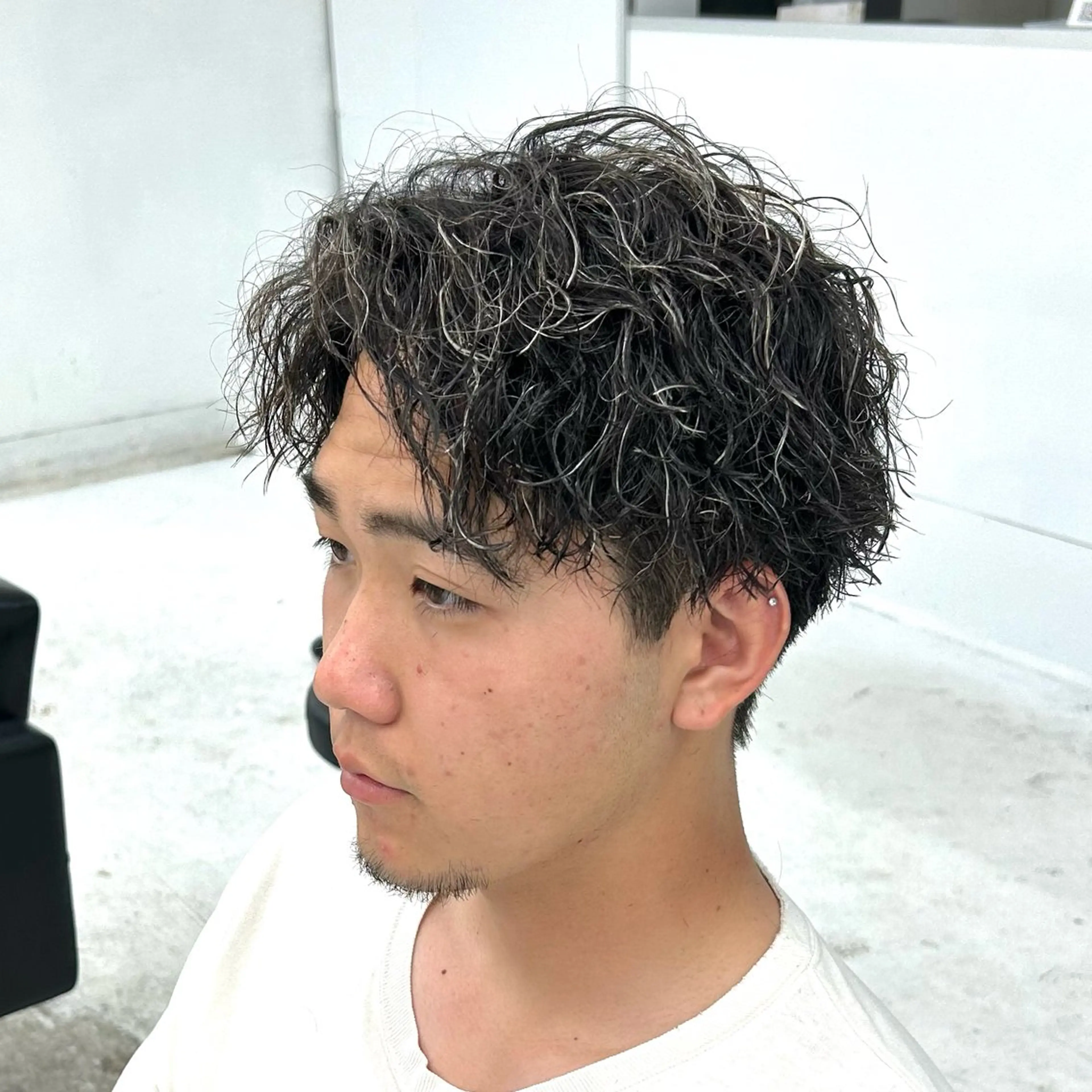 ショート カラー パーマ メンズ メンズメッシュ メンズパーマ ツイストスパイラルパーマ メッシュ スパイラルパーマ 【メンズパーマ特化】 🍏網中勇喜のヘアスタイル