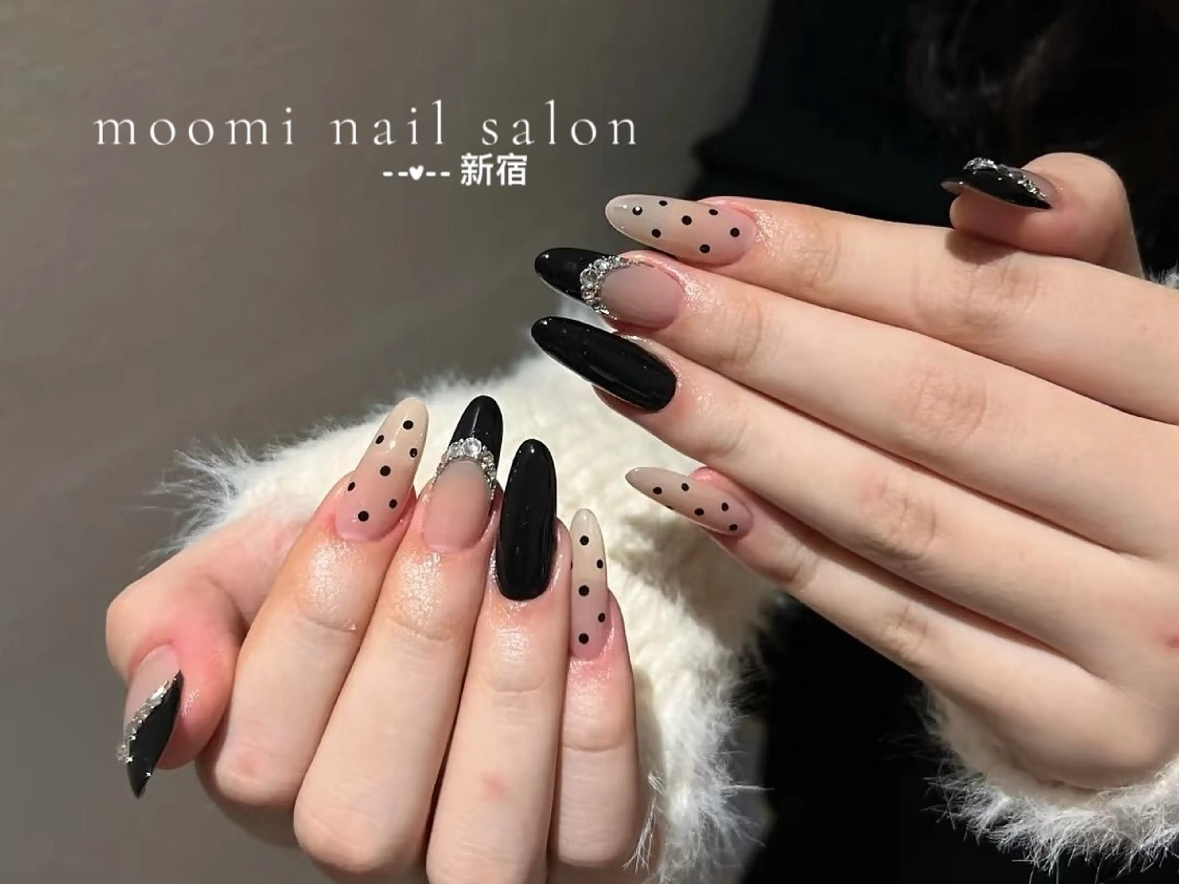 ネイル チークネイル フレンチネイル ジェルネイル グラデーション ハート ハンドネイル moomi nail スカルプ専門のネイルデザイン