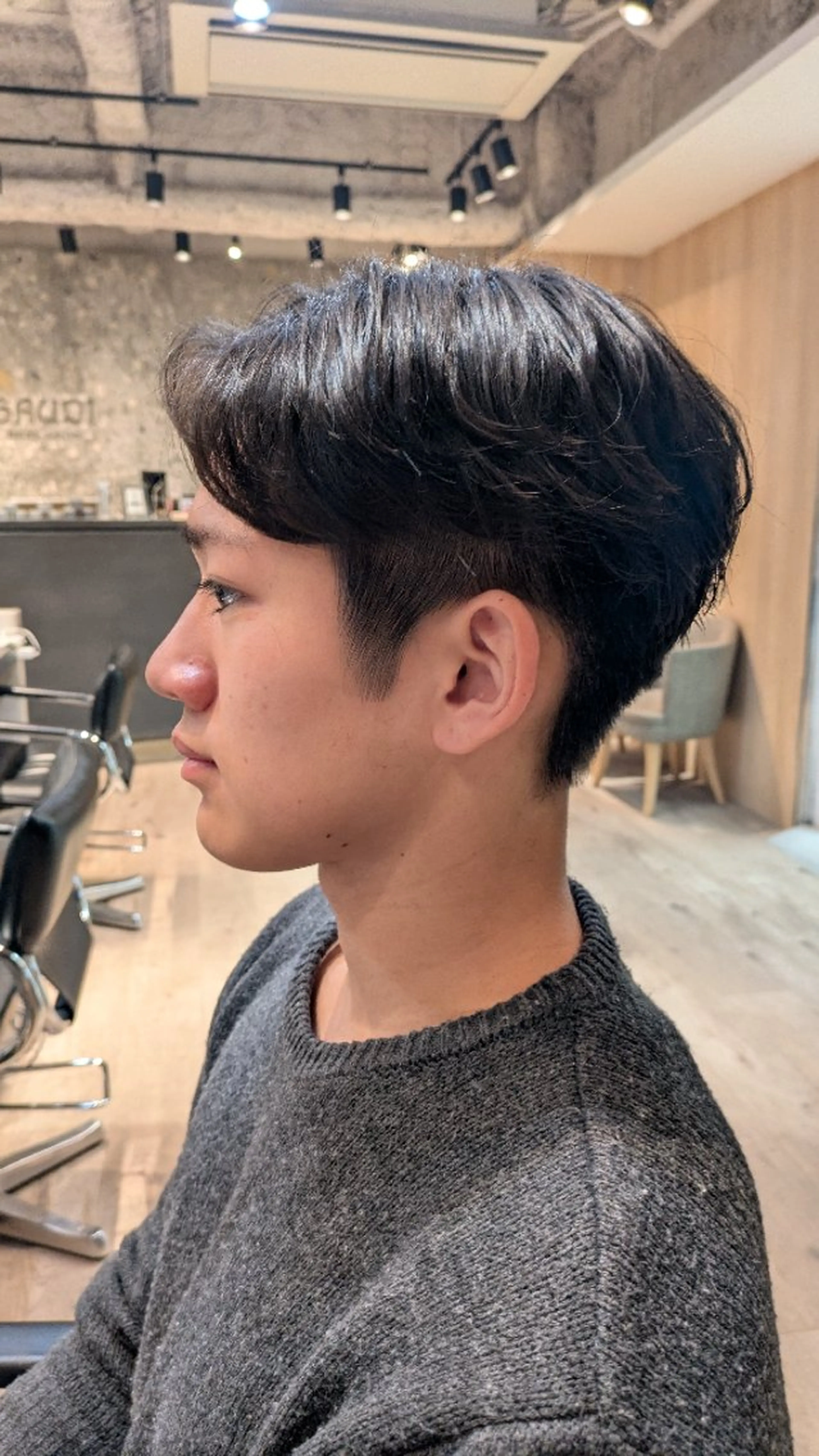 ショート パーマ メンズ センターパート ショートヘア カット パーマ men's salon Gaudi三宮店所属・こだっく /メンズカットのヘアスタイル