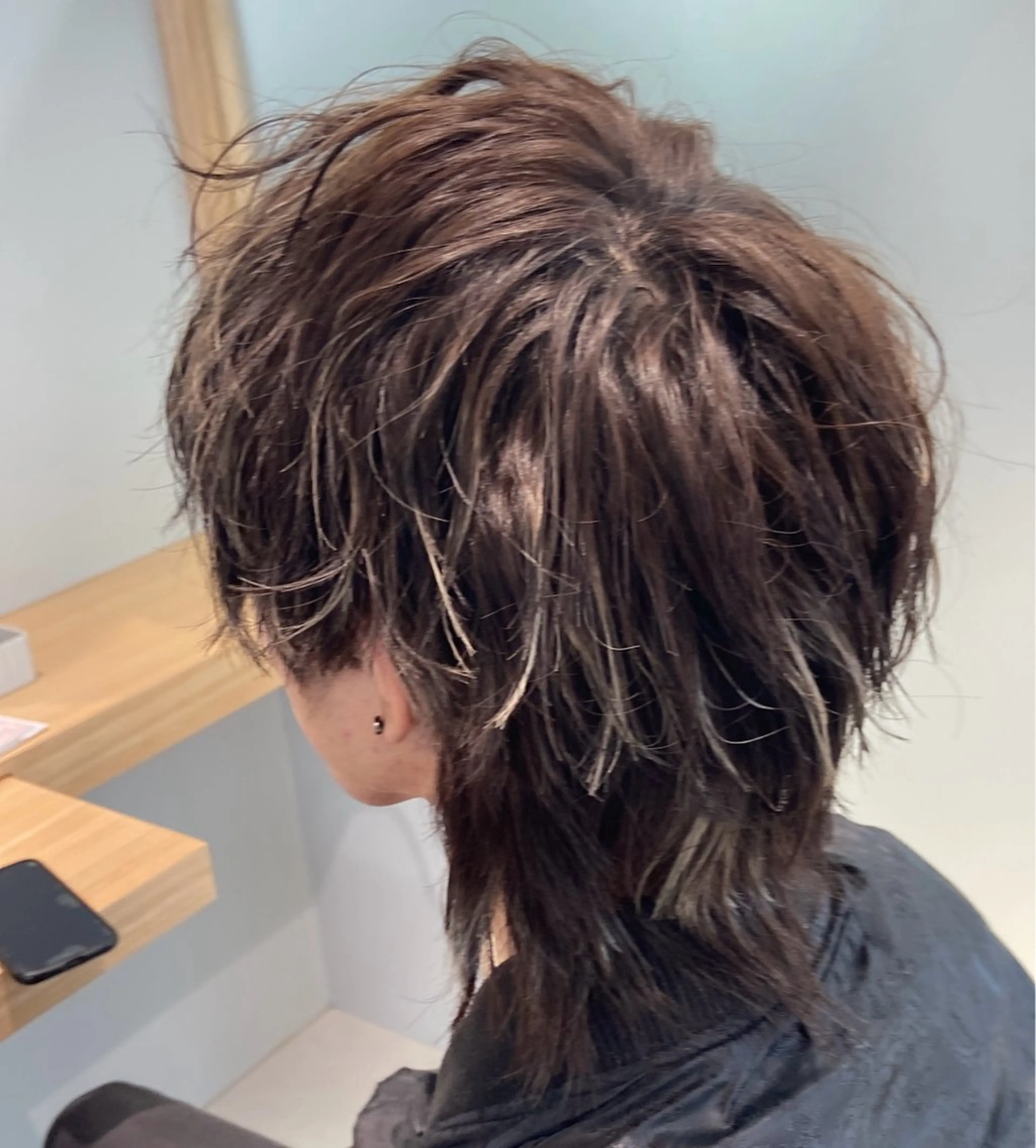 ヘアアレンジ メンズ メンズウルフカット ウルフカット 髪質改善/オリーブ/ ウルフカット/カラーのヘアスタイル