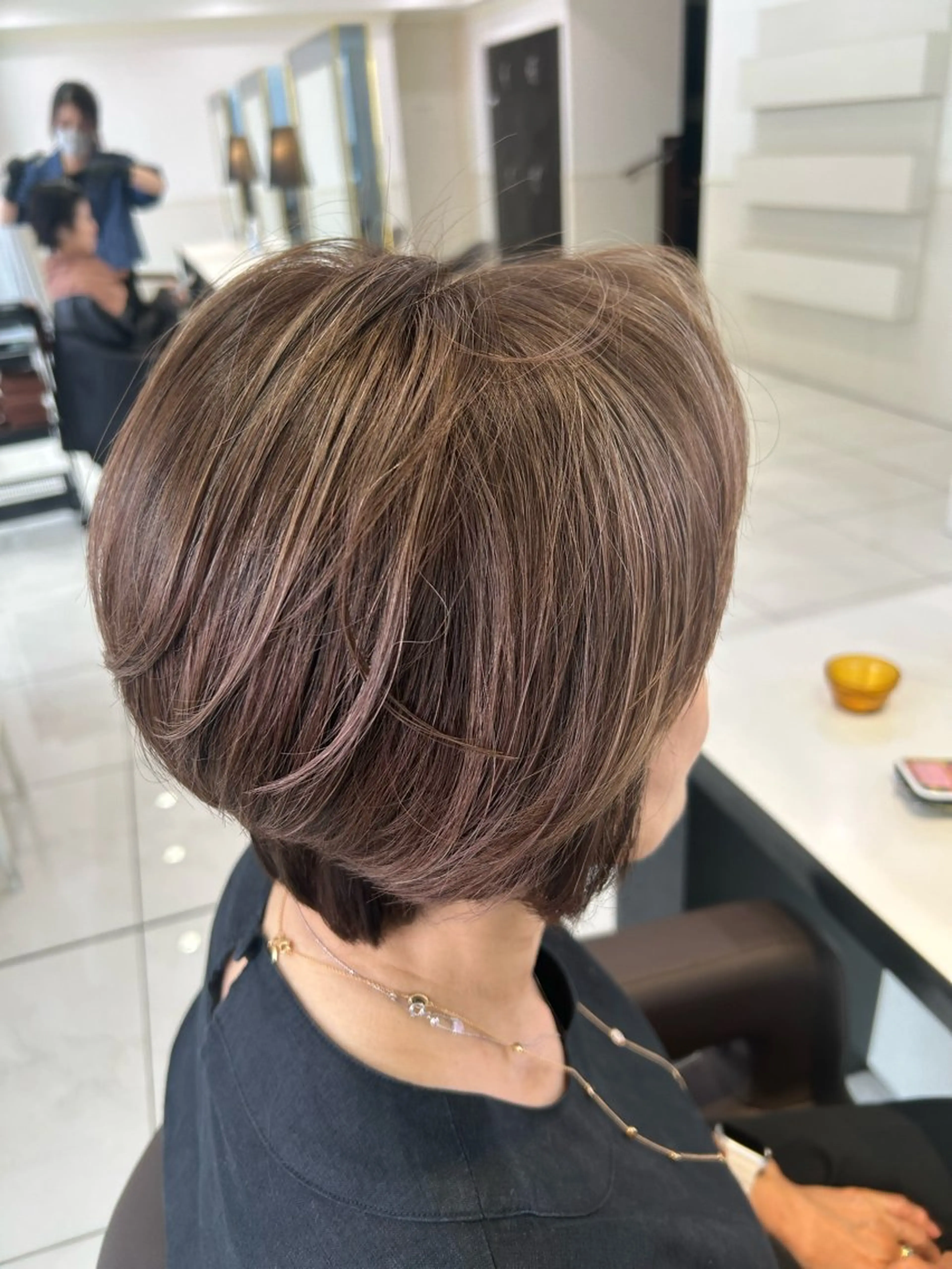 ショート カラー ハイライトカラー ハイライト ヘアカラー 小田切 栄司のヘアスタイル