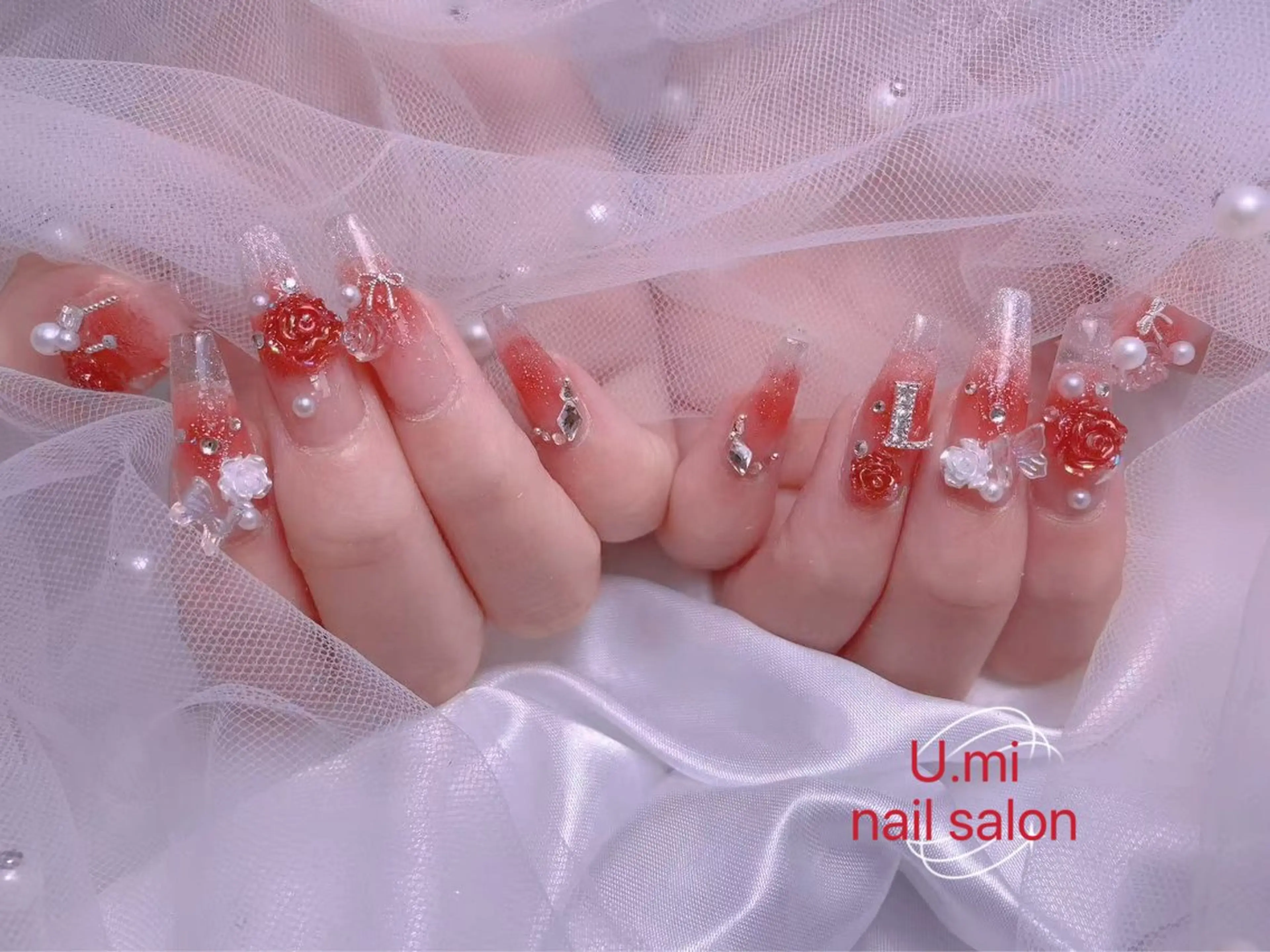 ネイル UMI ネイルサロン新宿🎀のネイルデザイン