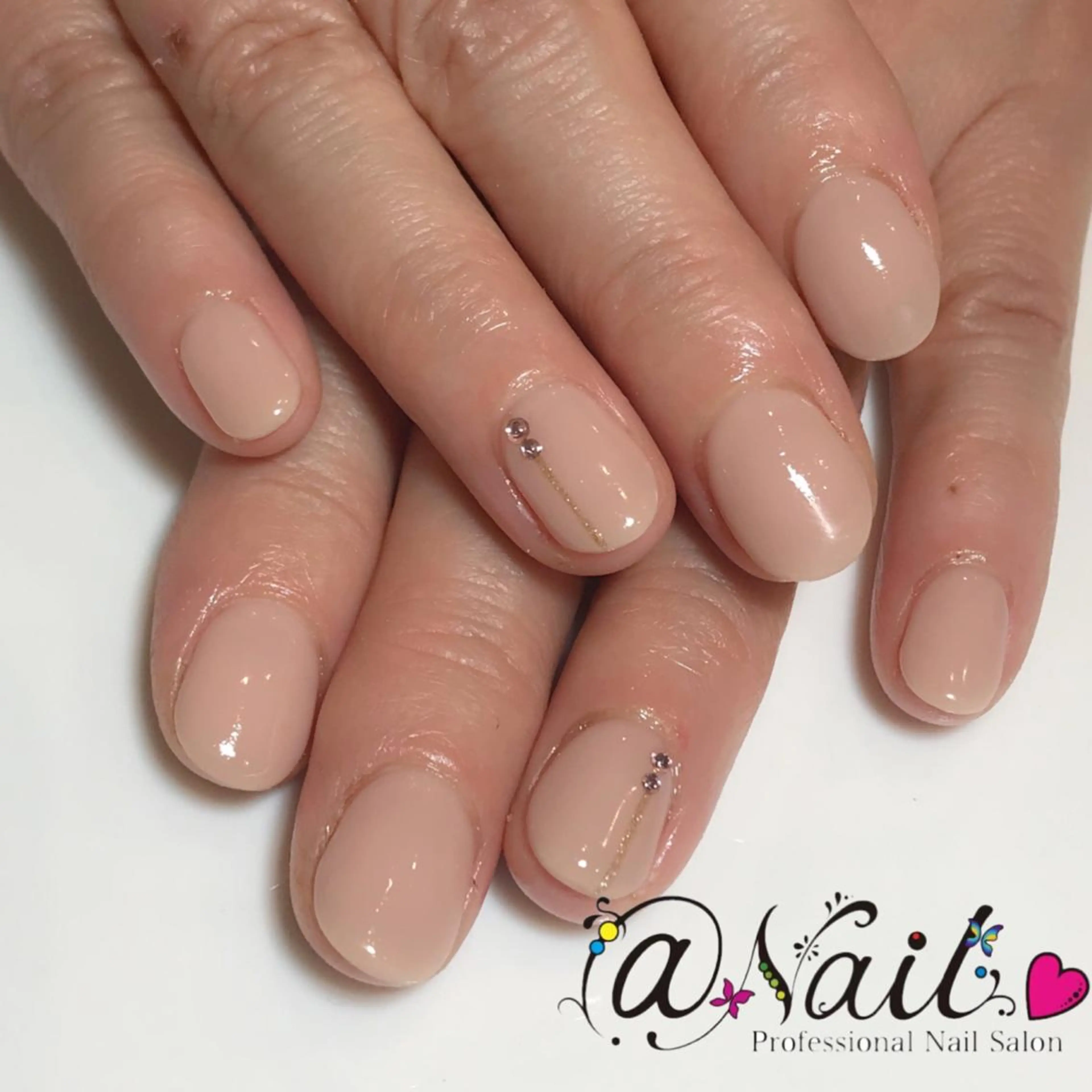 ネイル 小尾 栞のネイルデザイン