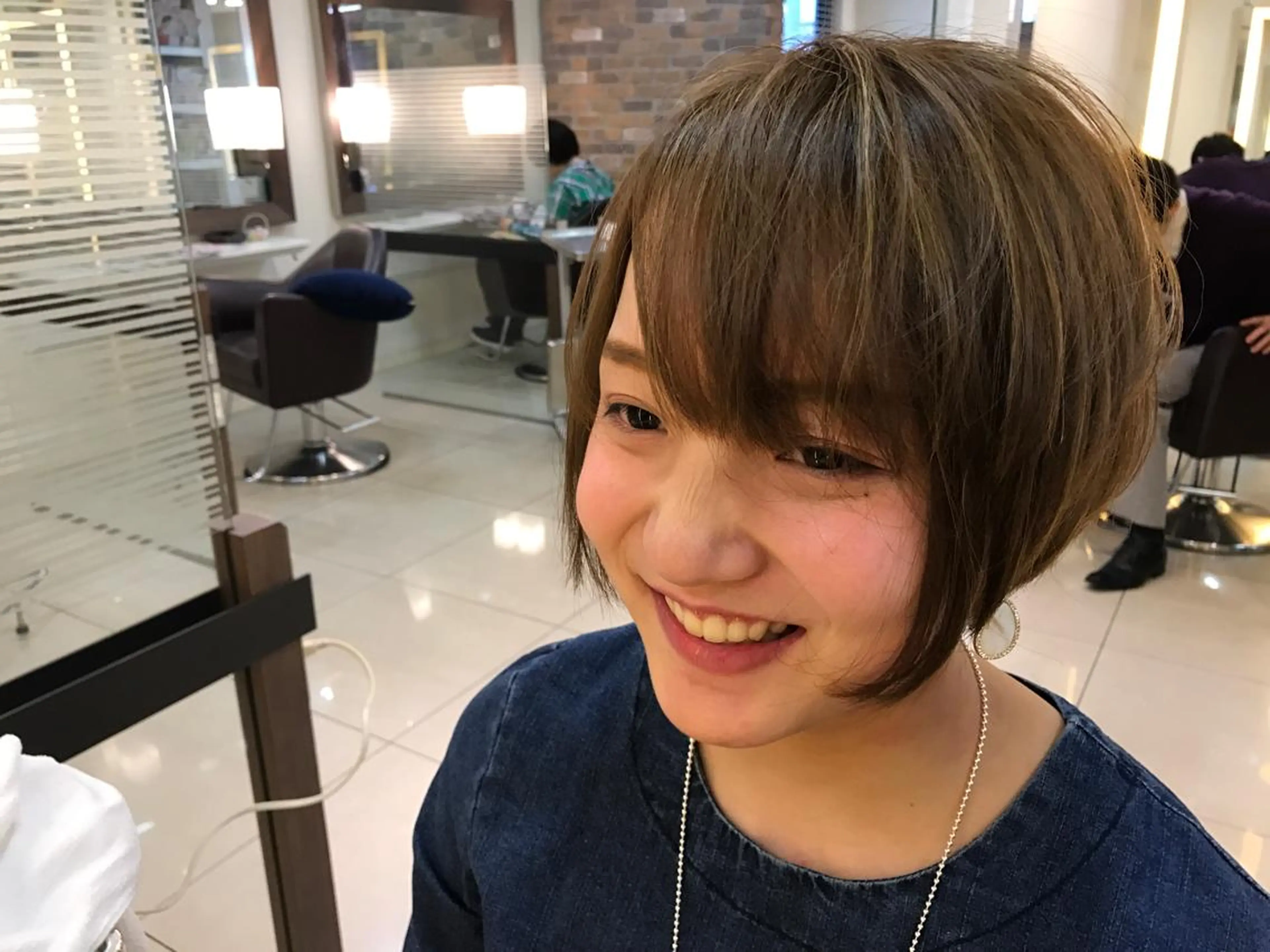 ショート カラー ハイライトカラー ハイライト ショートヘア 似合わせ／代表 髪質改善/山田将大のヘアスタイル