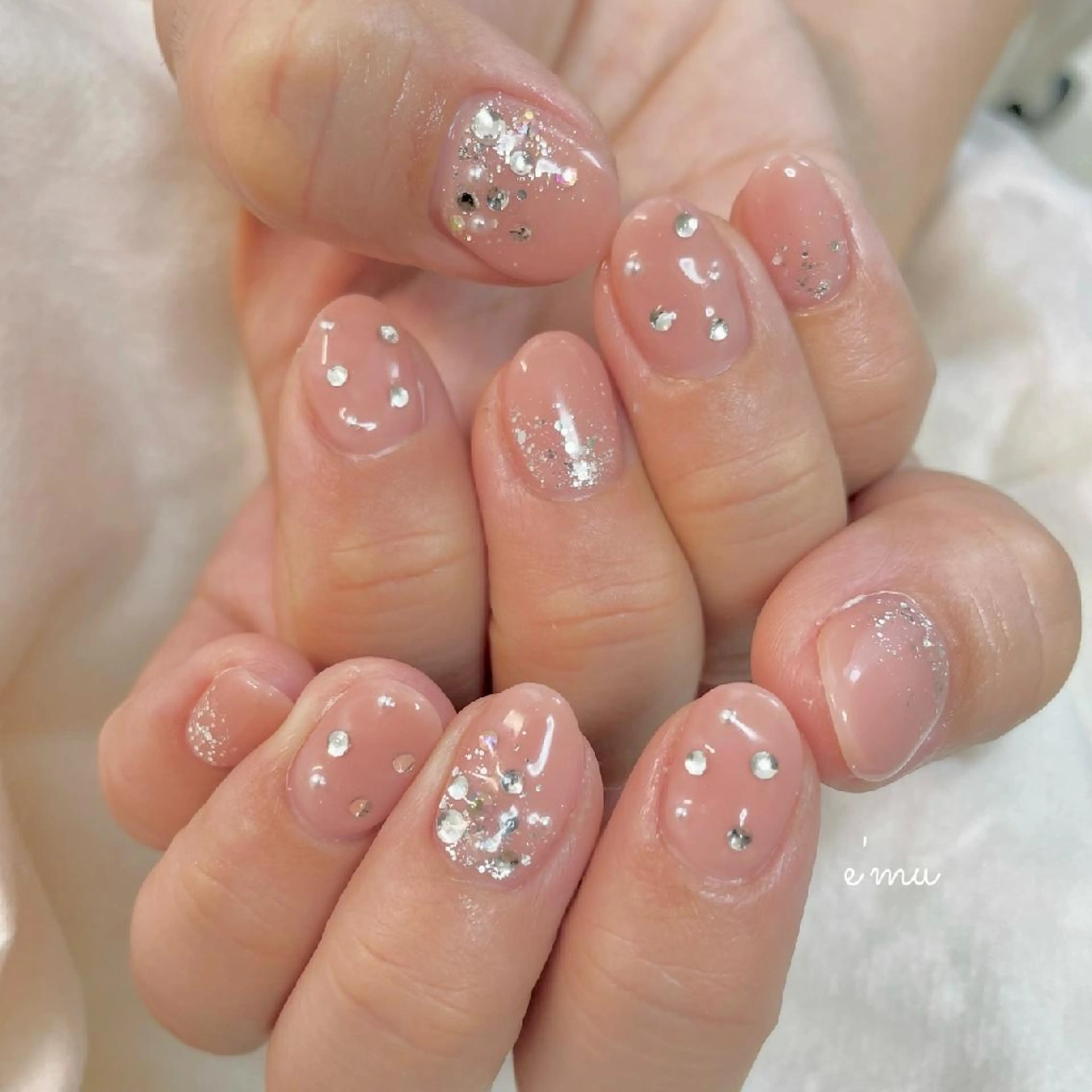 ネイル キラキラネイル シンプルネイル ハンドネイル nail salon e'mu💐のネイルデザイン
