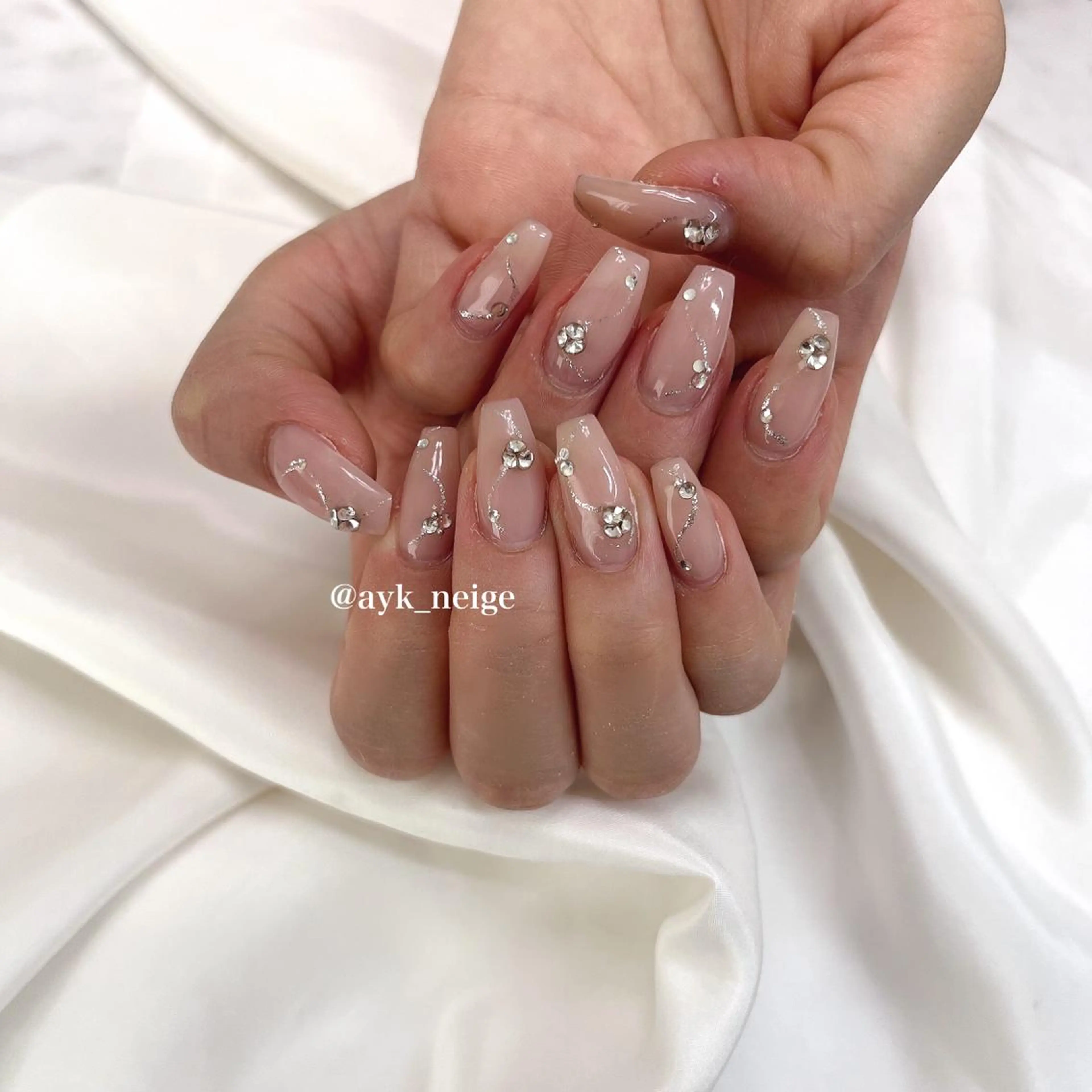 ネイル フットネイル フレンチネイル ガラスフレンチ グラデーション 韓国ネイル n'eige nail所属・大谷 綾香のネイルデザイン