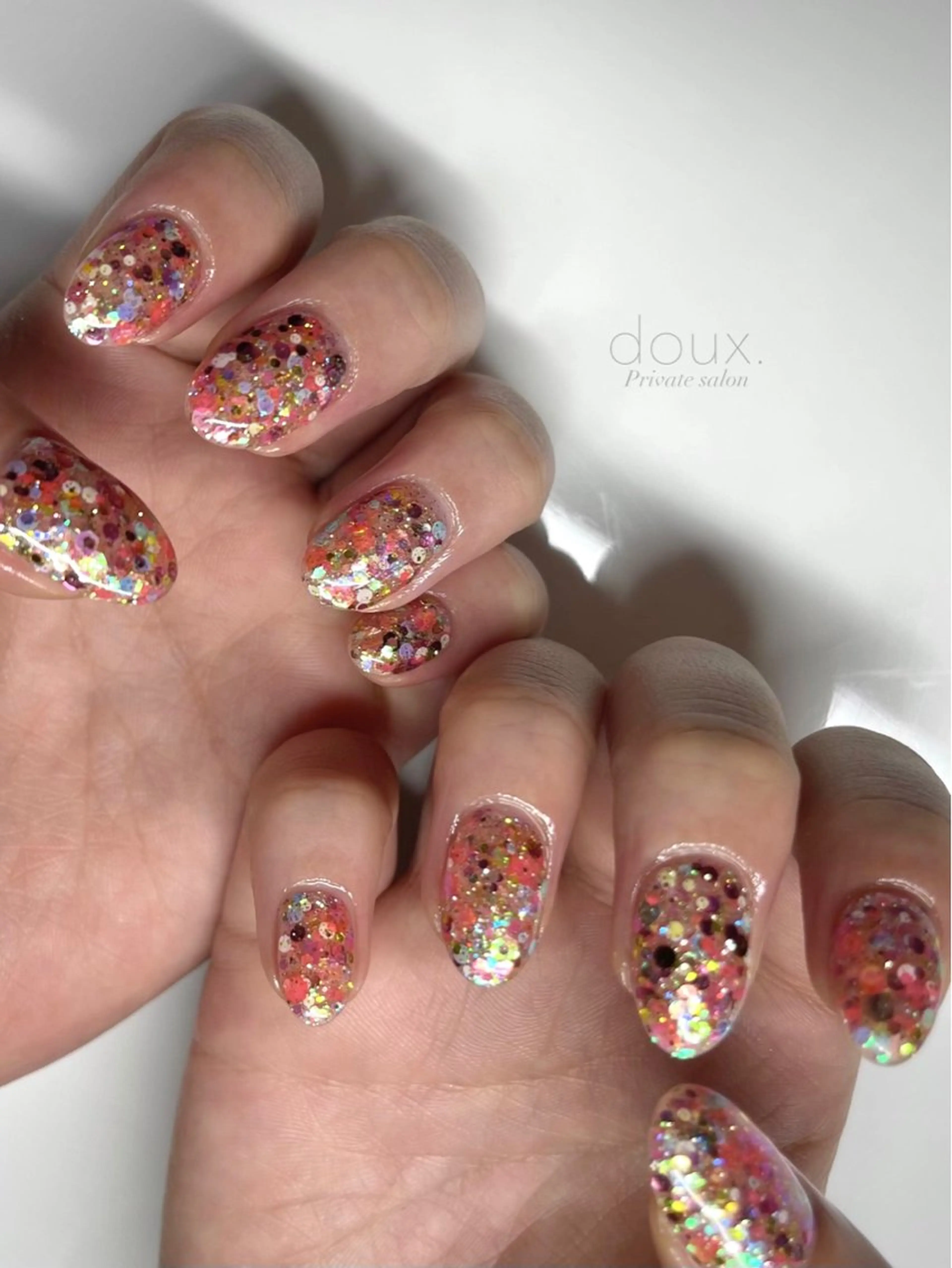 ネイル ジェルネイル キラキラネイル 韓国ネイル ニュアンスネイル オフィスネイル ハンドネイル doux. nailのネイルデザイン