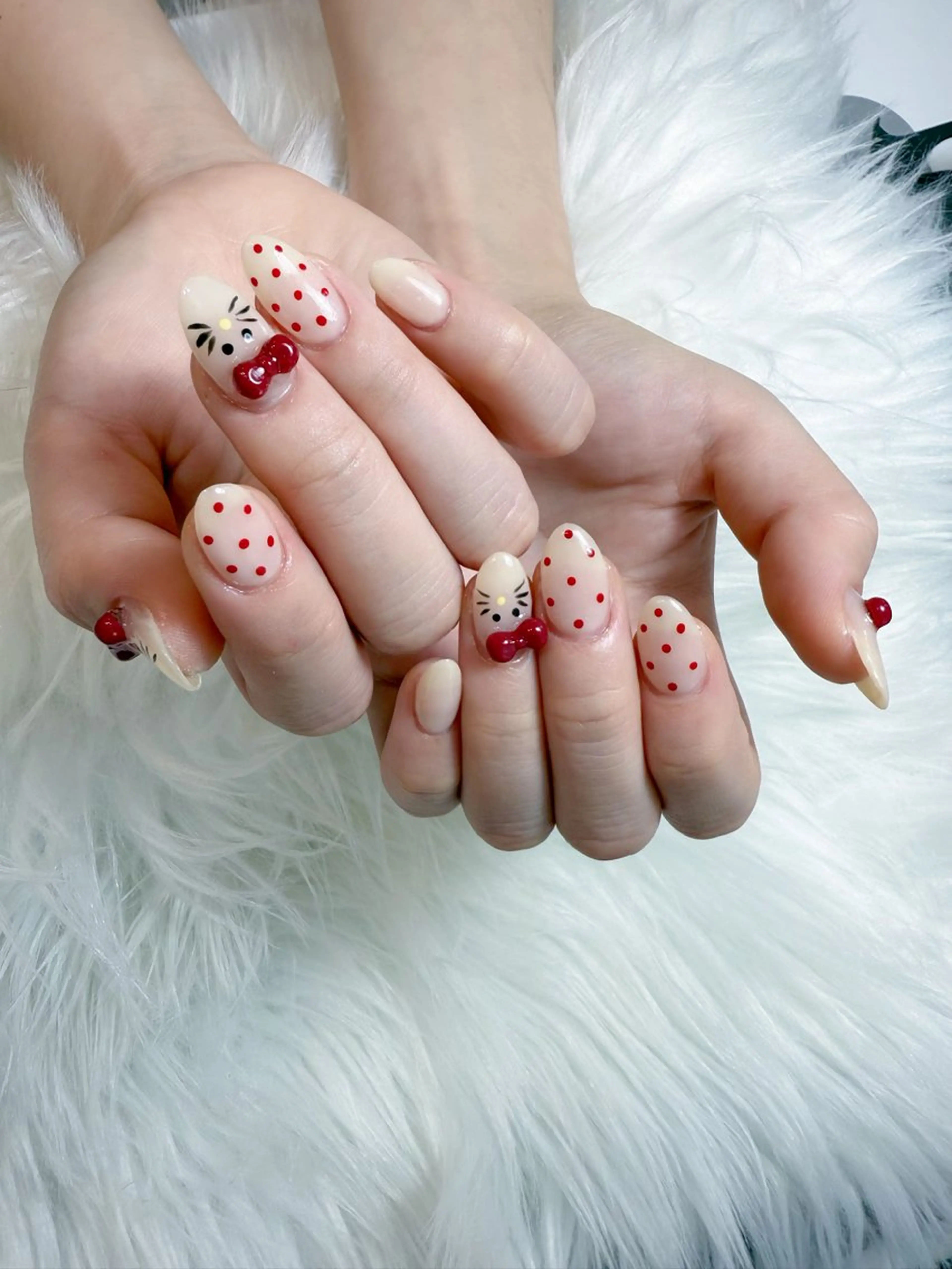 ネイル アートネイル フラワーネイル フレンチネイル ジェルネイル グラデーション ハンドネイル Ryunail所属・Ryu Nail NekoChanのネイルデザイン