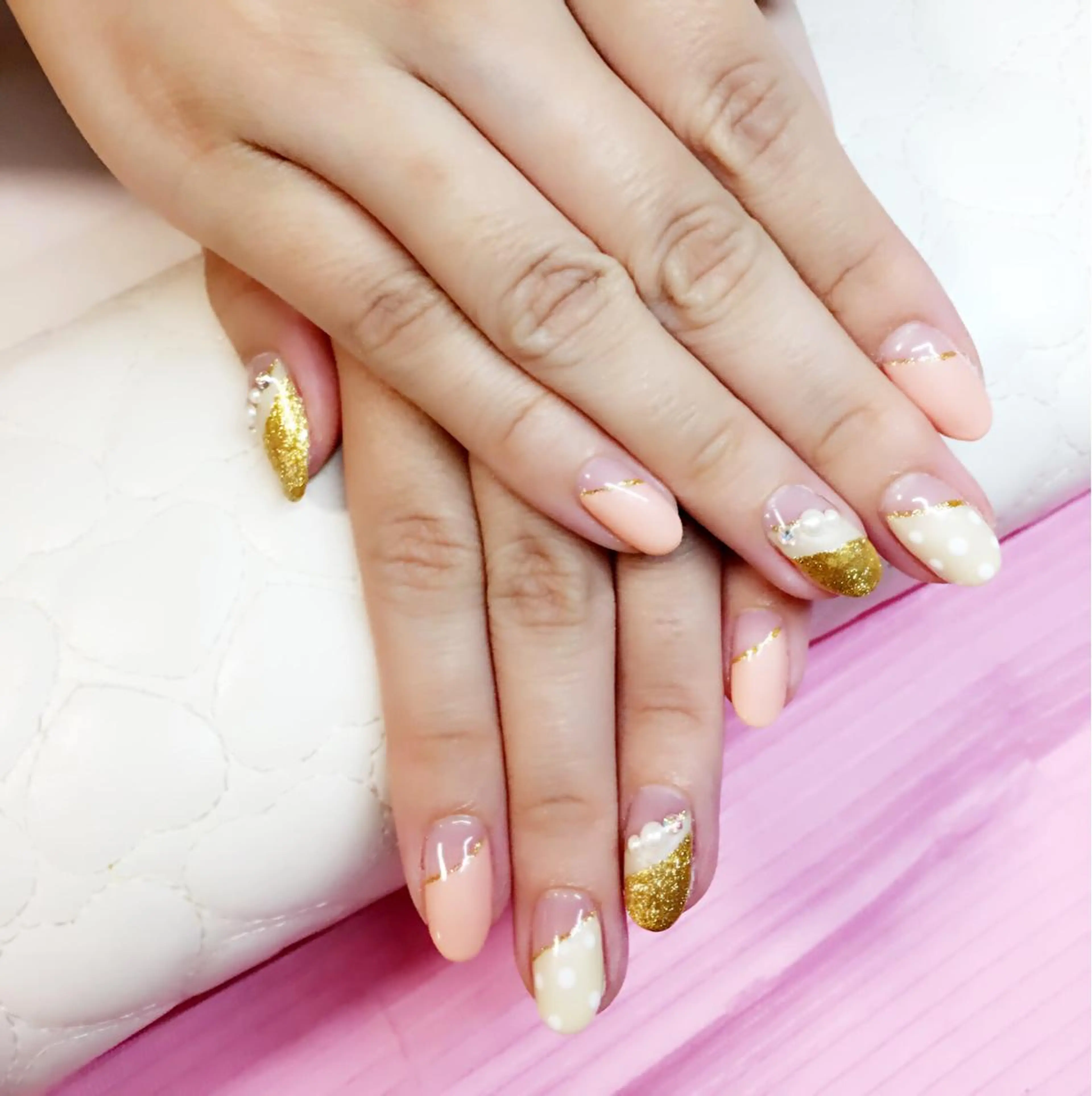 ネイル Chiara チップ長さ出しのネイルデザイン