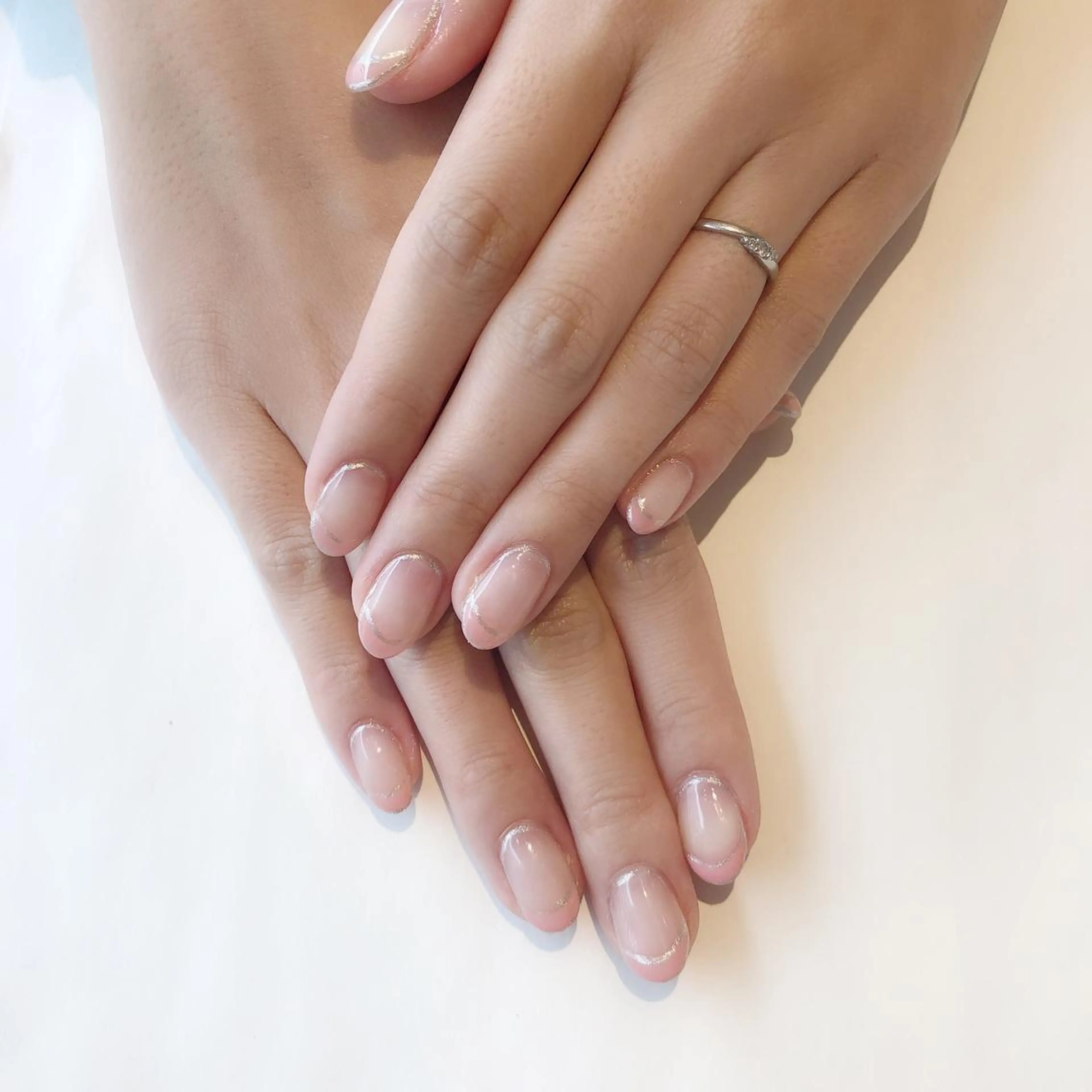 ネイル フレンチネイル ラメ(グリッター) 桜 成美のエステ・リラクイメージ