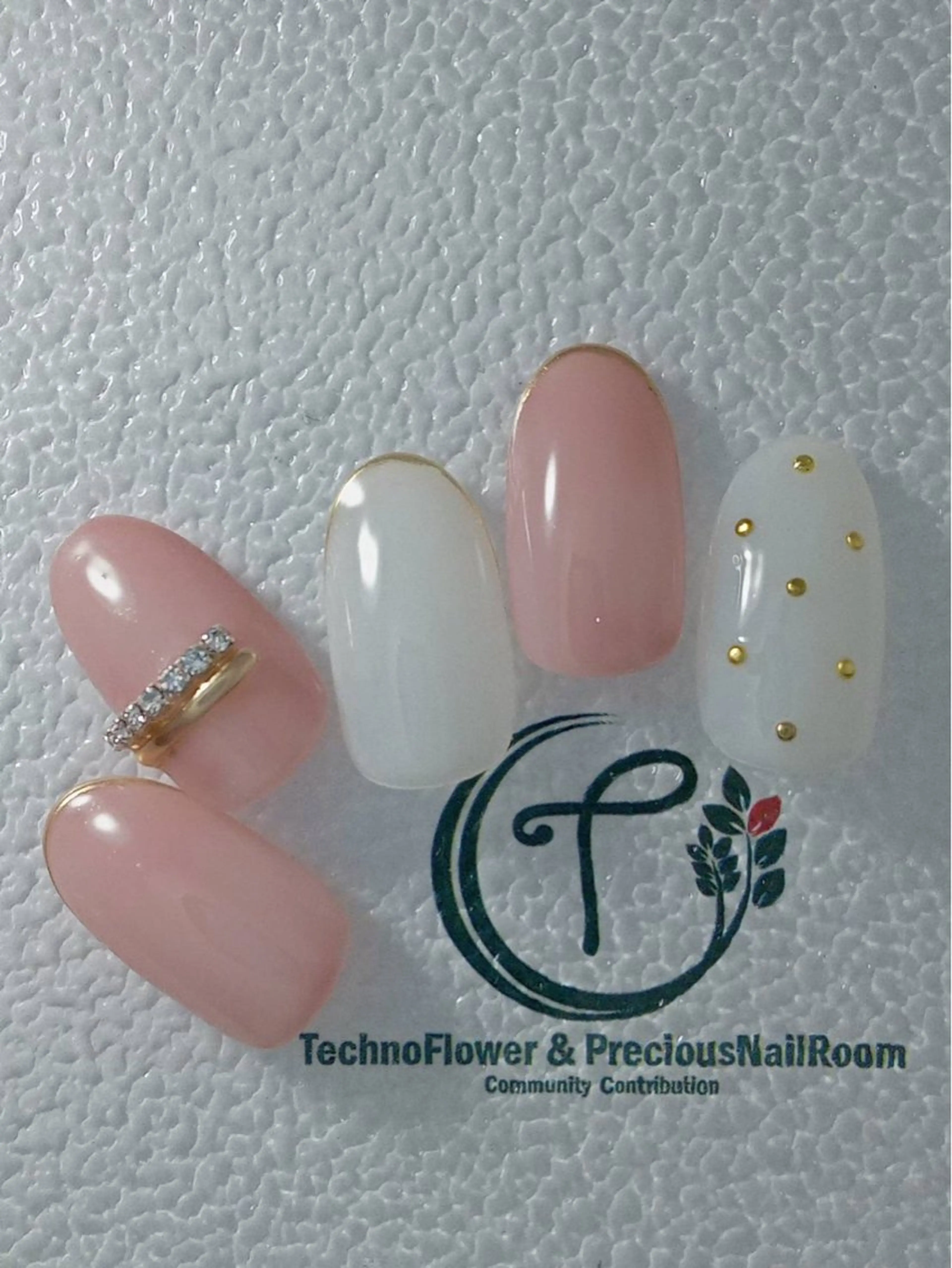 ネイル フラワーネイル precious nail room所属・precious nail  roomのネイルデザイン