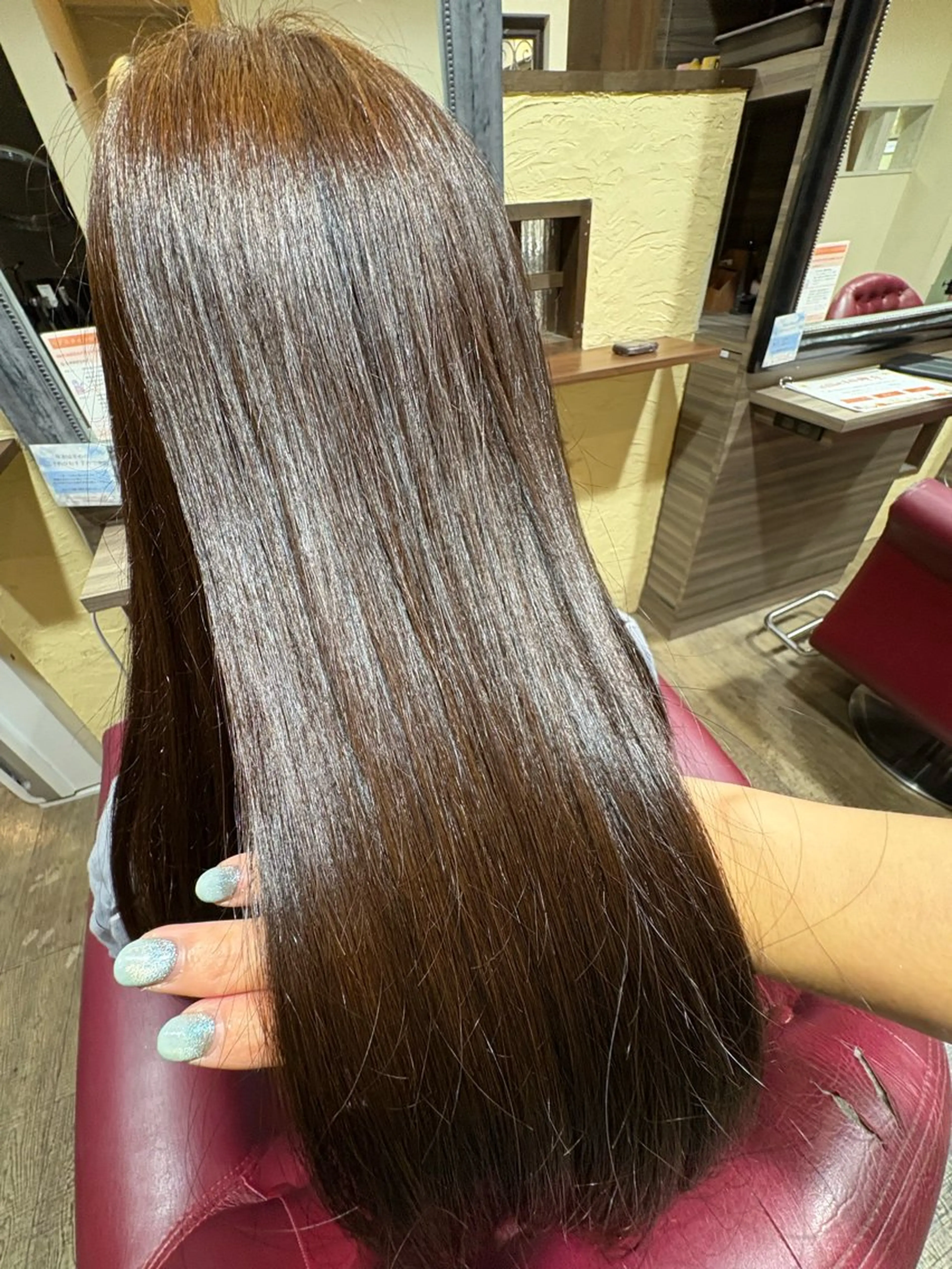 ロング 宇井 沙世子のヘアスタイル