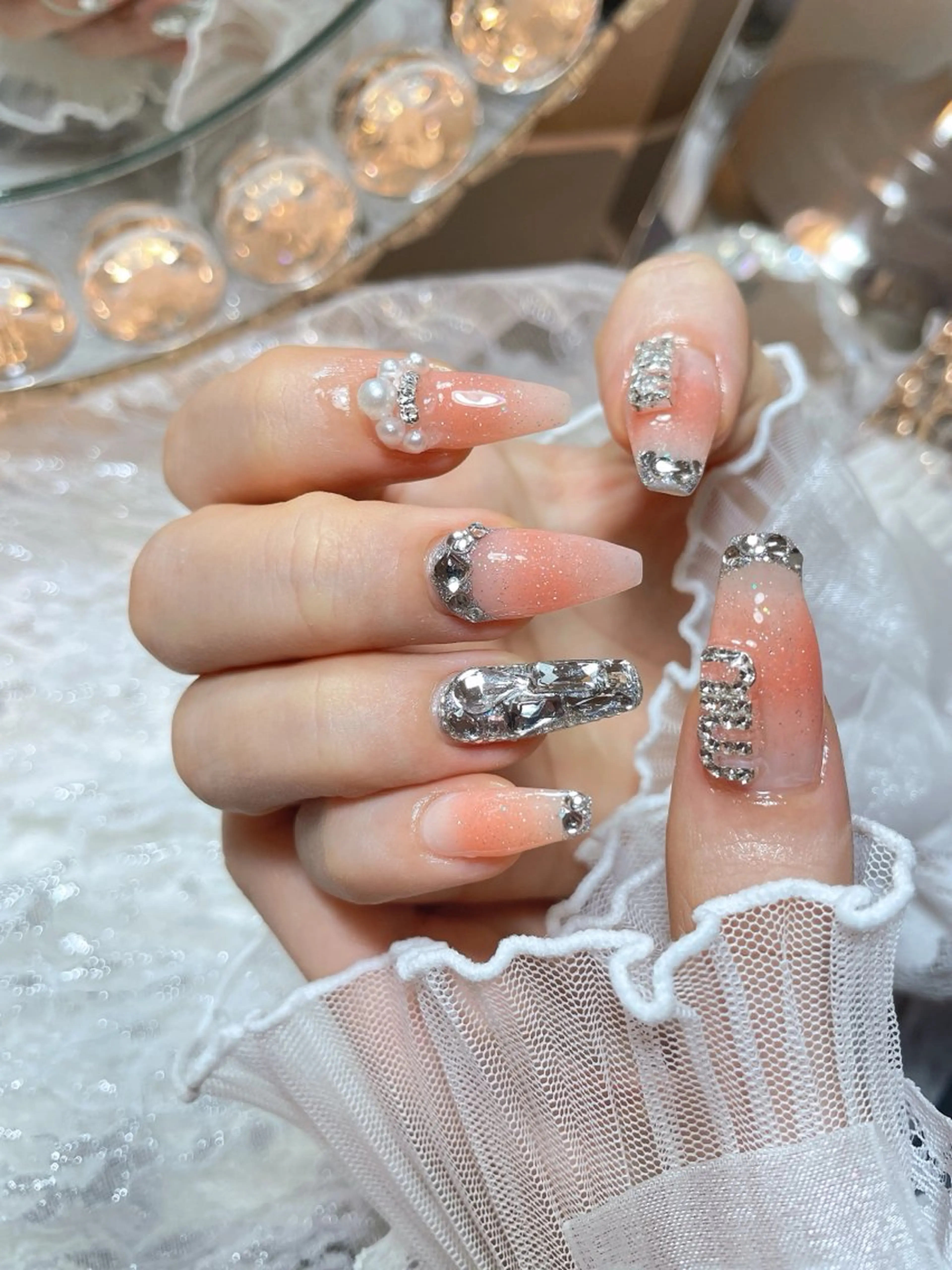 ネイル 23時まで❤︎韓国、 ワンホンネイルのネイルデザイン